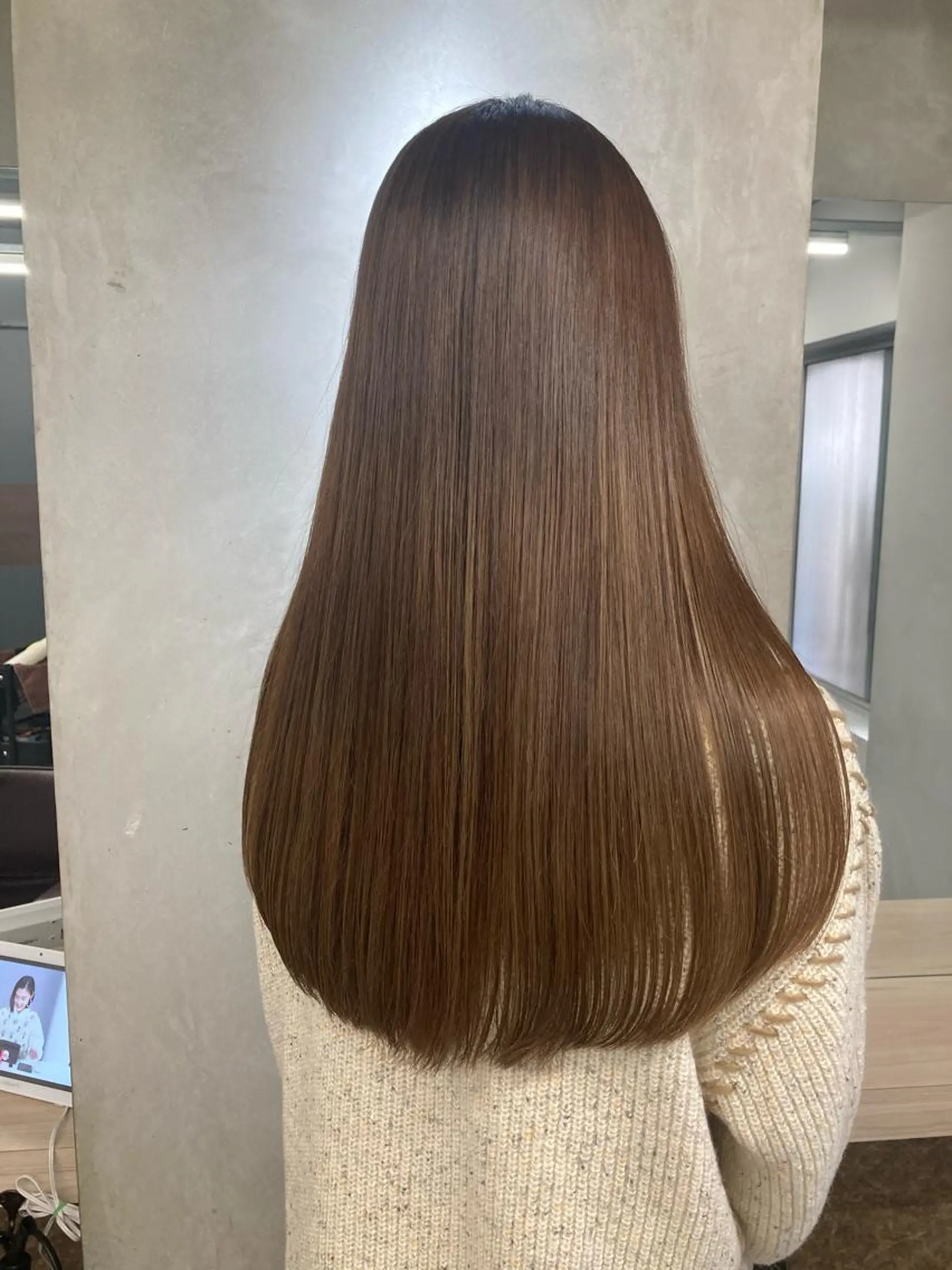 ロング カラー ベージュカラー ミルクティーベージュ ヘアカラー トリートメント ブリーチ&似合せボブ 田中寛十のヘアスタイル