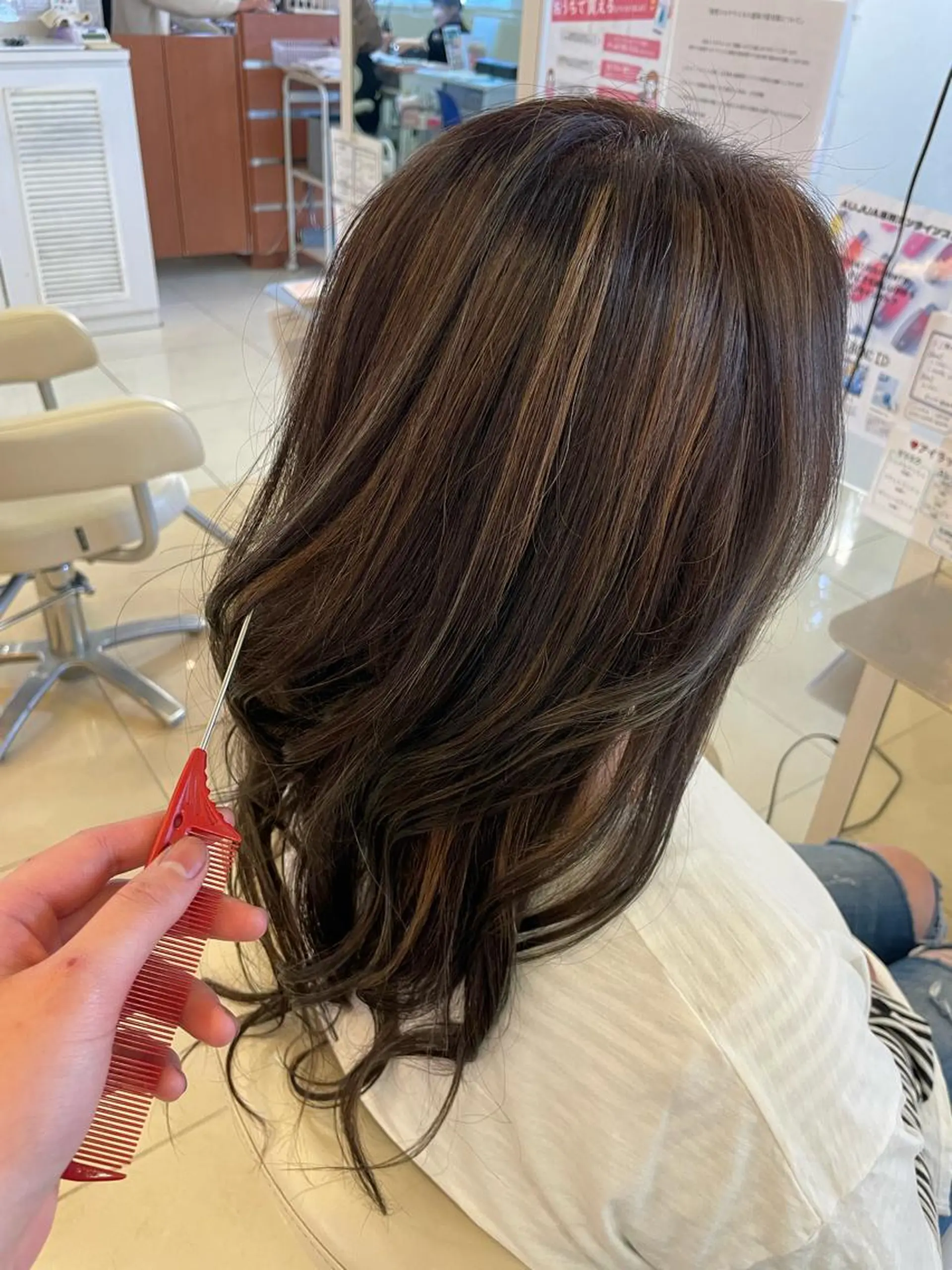 ミディアム ヘアカラー 田中 美有のヘアスタイル