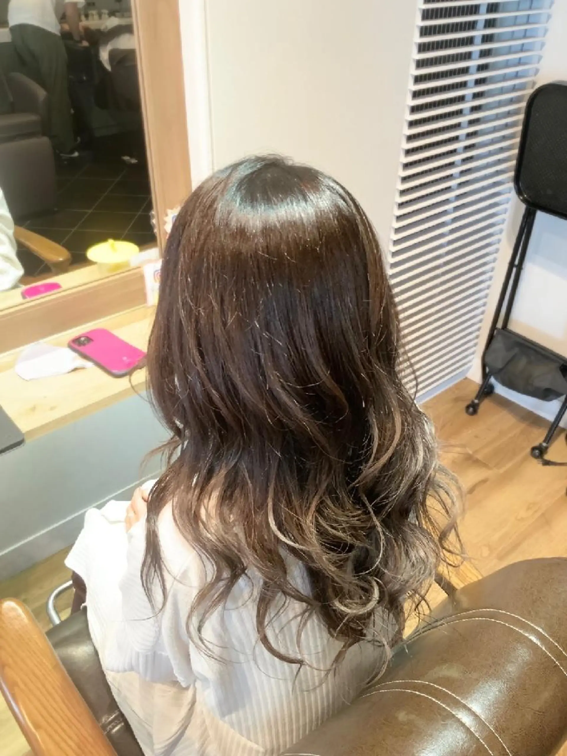 カラー グラデーションカラー グレージュ ヘアカラー トリートメント 堀 望美のヘアスタイル