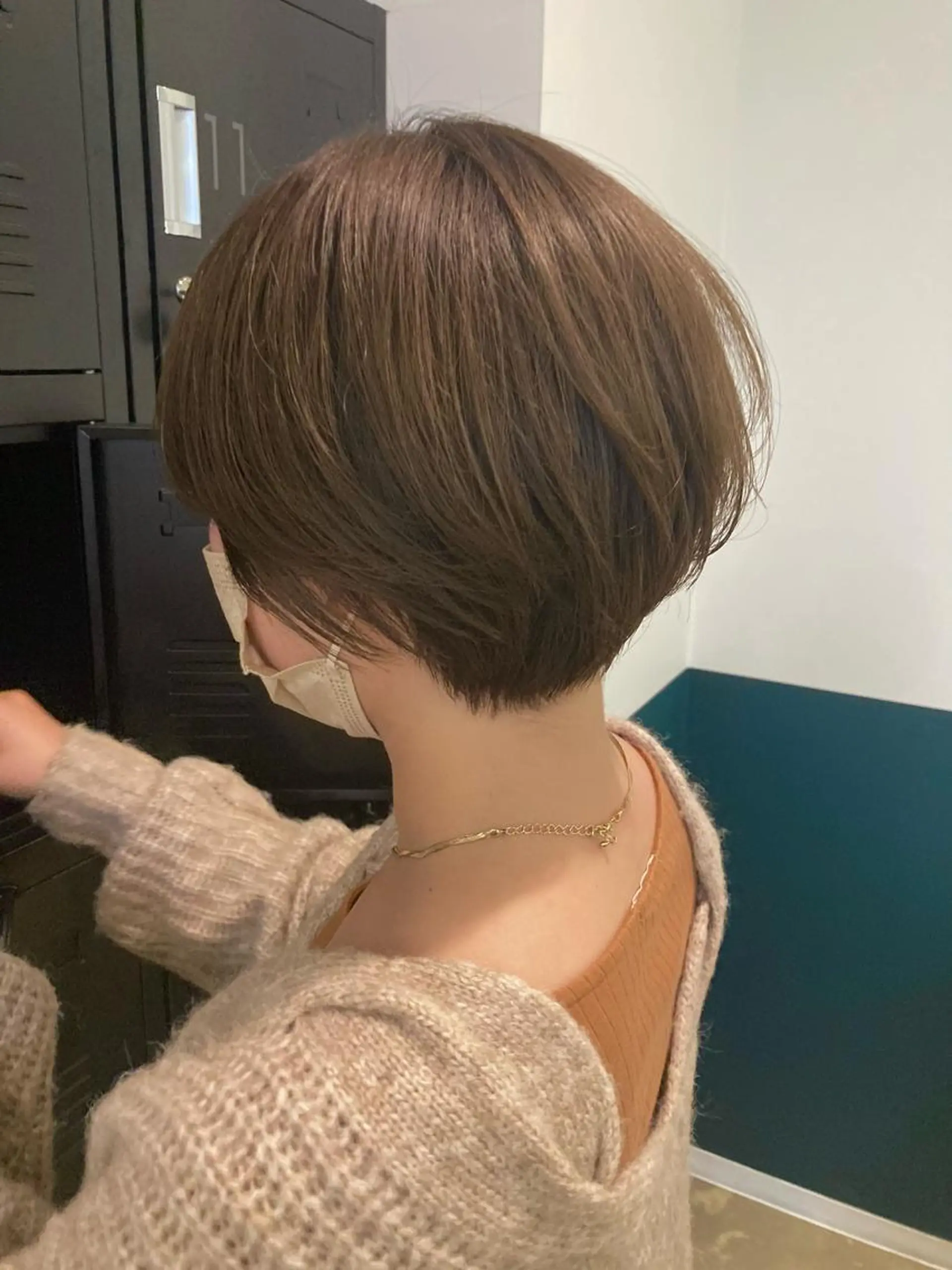 ショート ヘアカラー 高山 鳳成のヘアスタイル