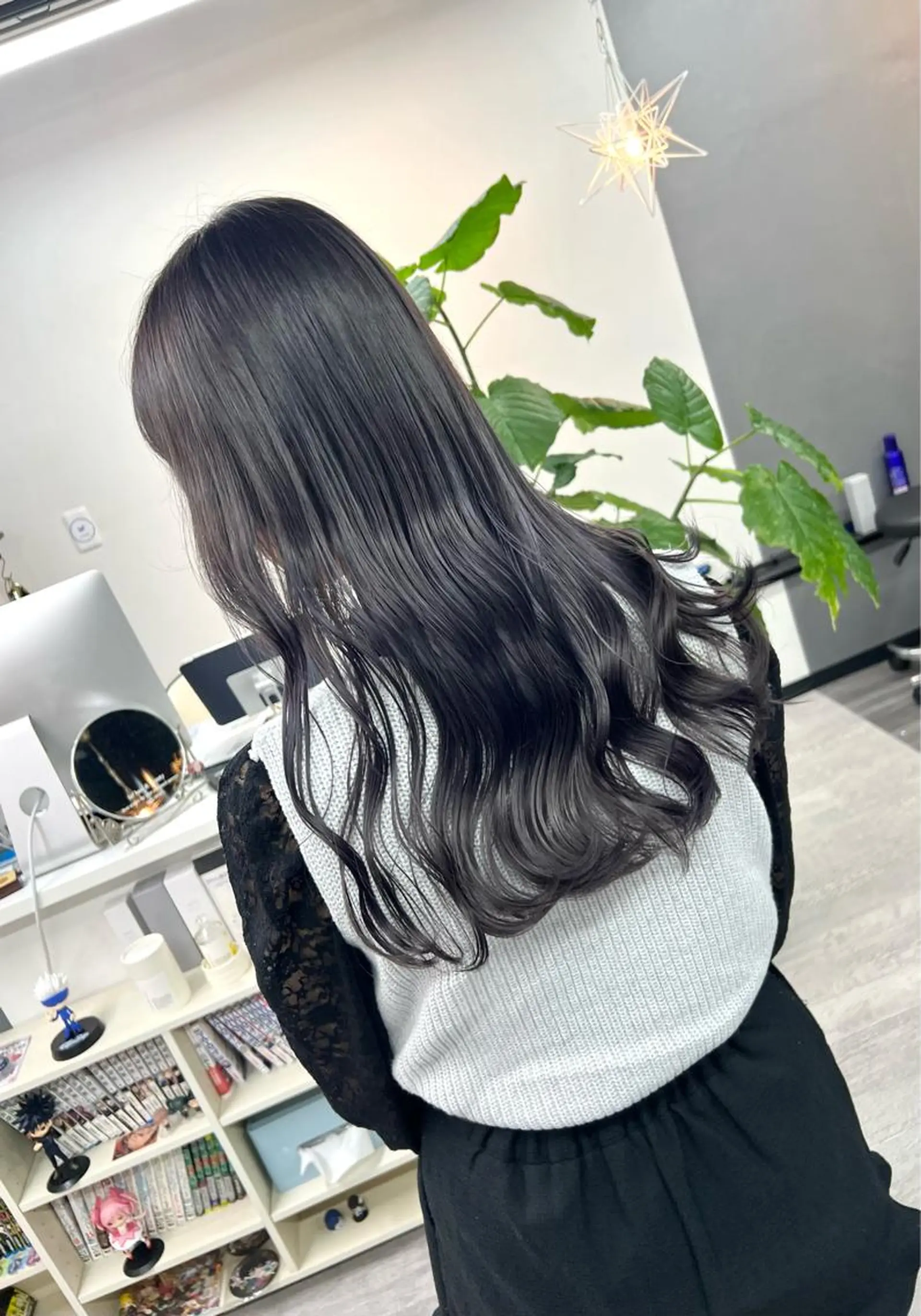 ロング カラー 名畑 裕貴のヘアスタイル