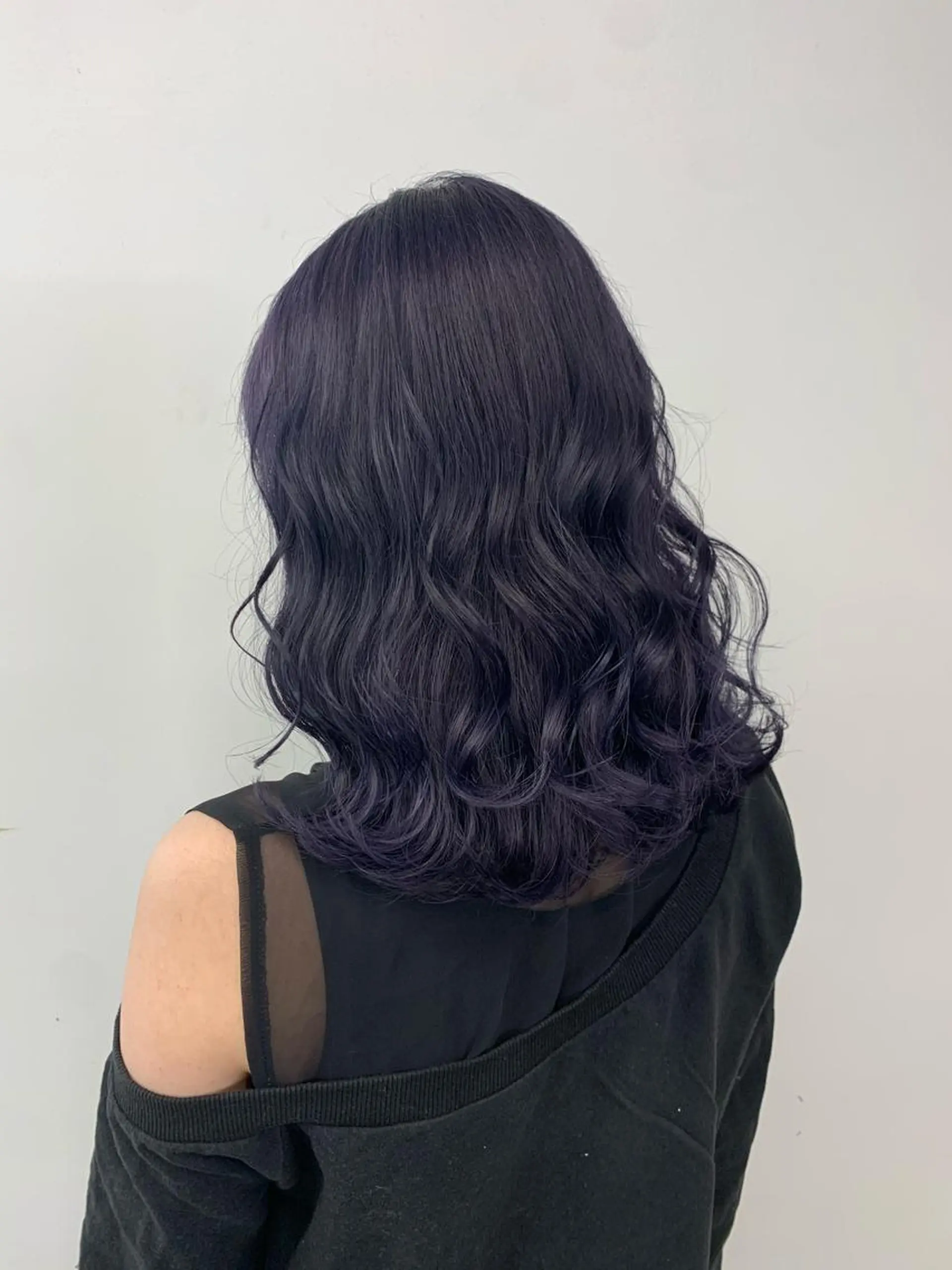 セミロング カラー ヘアアレンジ マツエク・マツパ ブルーカラー ブルーバイオレット バイオレットカラー ヘアカラー Arumeria ❄️富澤翼❄️のヘアスタイル