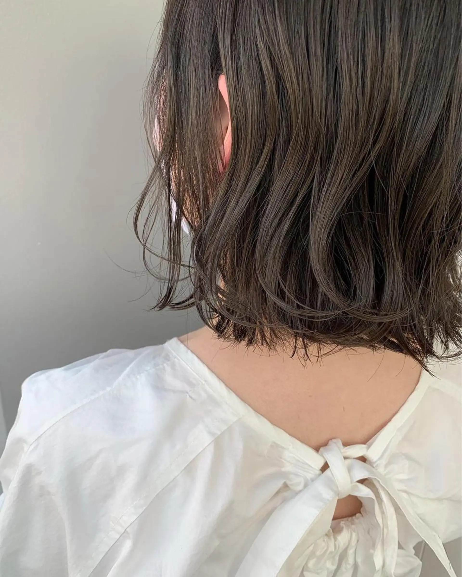 ミディアム ボブ カット 西村 美羽のヘアスタイル