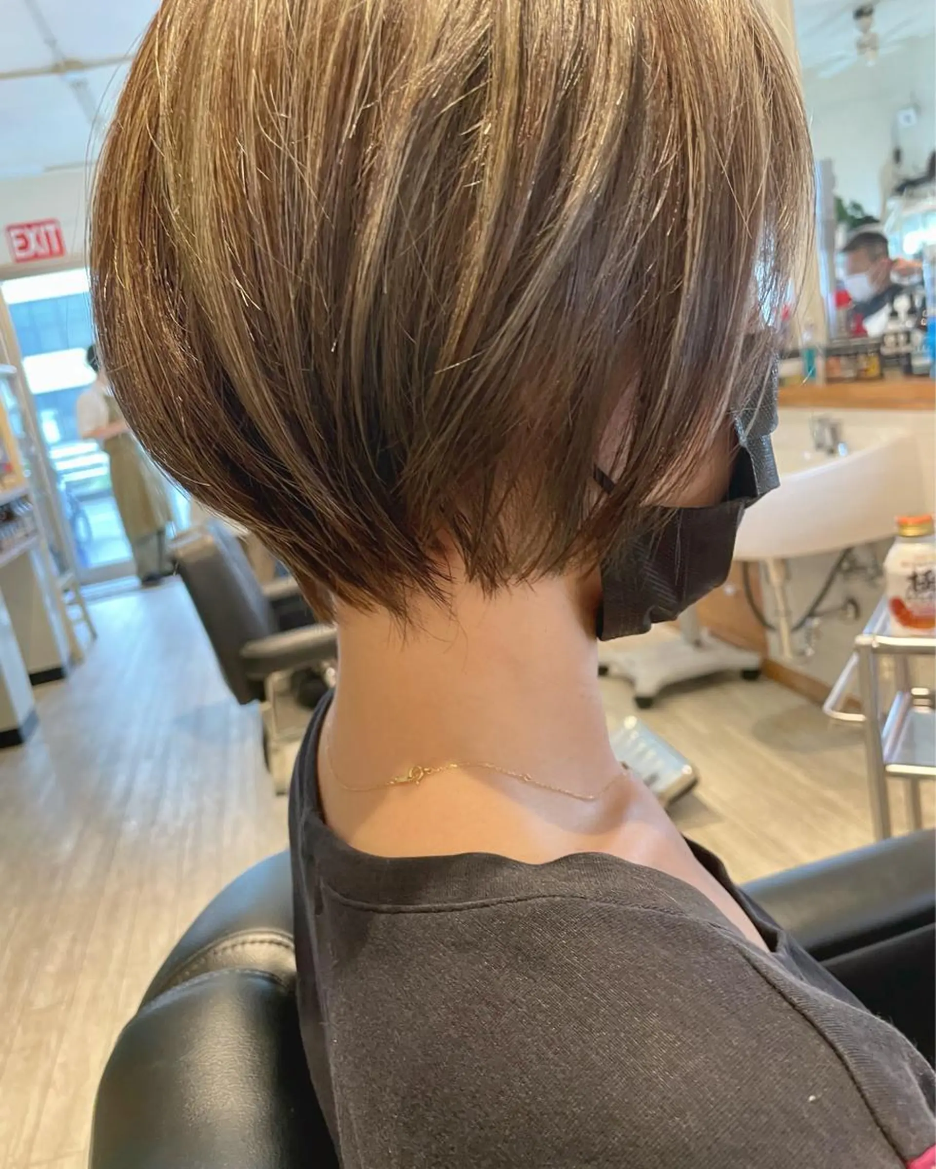 ショート カラー グレージュ ハイライトカラー ハイライト ショートヘア one☆star所属・ママ美容師　守谷 明日香のヘアスタイル