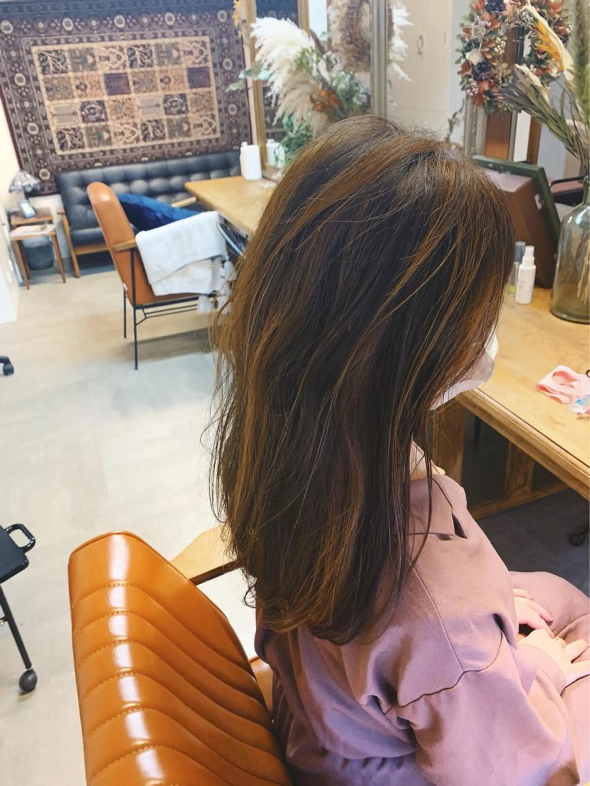 セミロング カット ヘアカラー トリートメント ヘアセット 土井 貴司のヘアスタイル