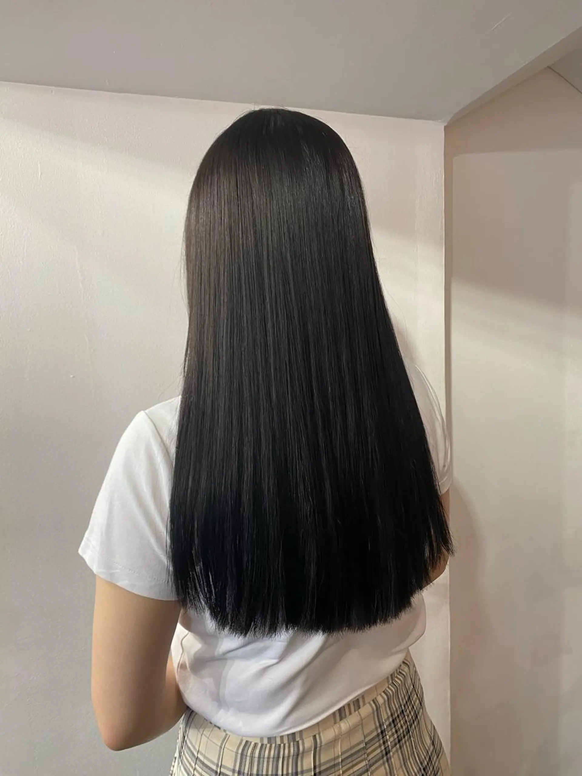 カラー パーマ 黒髪 ブルーカラー ブルーブラック 縮毛矯正 HINANO🌷 髪質改善サロンの眉毛・アイブロウイメージ