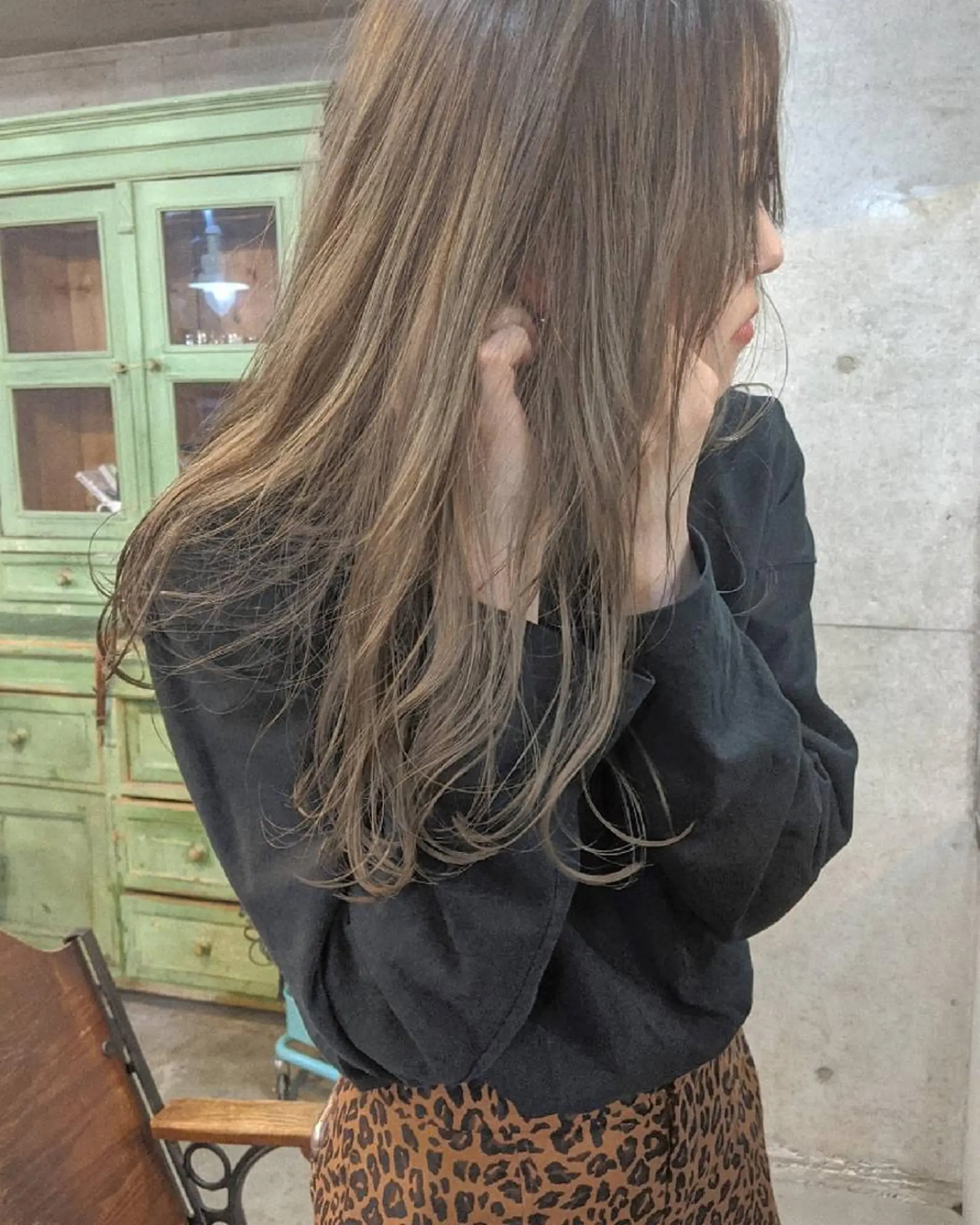 ロング カラー ヘアアレンジ カット ヘアカラー トリートメント 南堀江 möwen ( メーヴェ )所属・mowen RUIのヘアスタイル