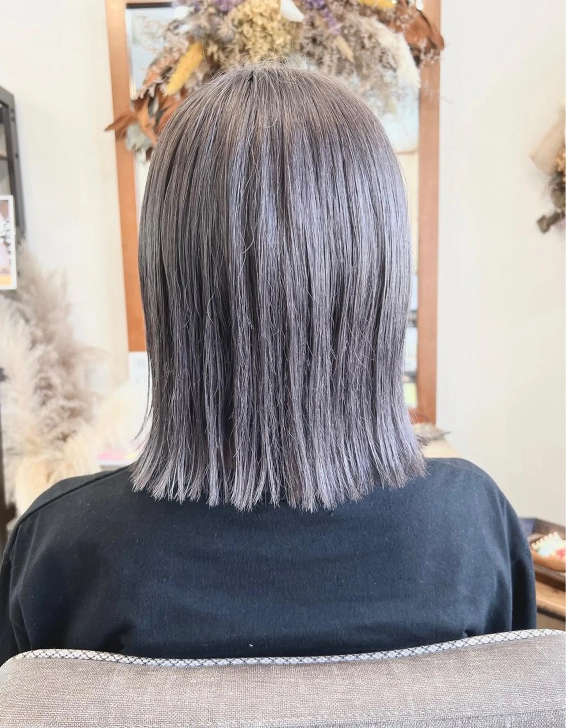 ミディアム カラー ブリーチ ケアブリーチ ケアカラー シルバー ホワイトシルバー hair works raptureのヘアスタイル