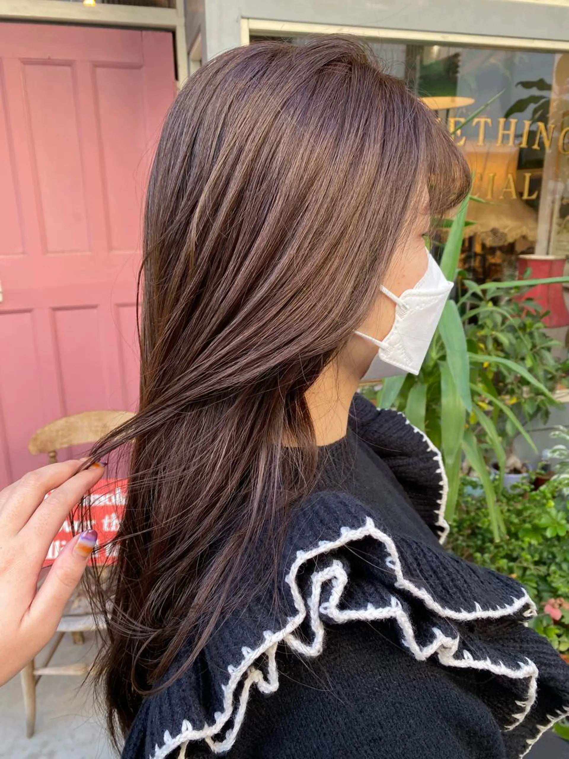 セミロング カラー 透明感カラー ヤスザトアヤノ ／レイヤー／オリーブのヘアスタイル