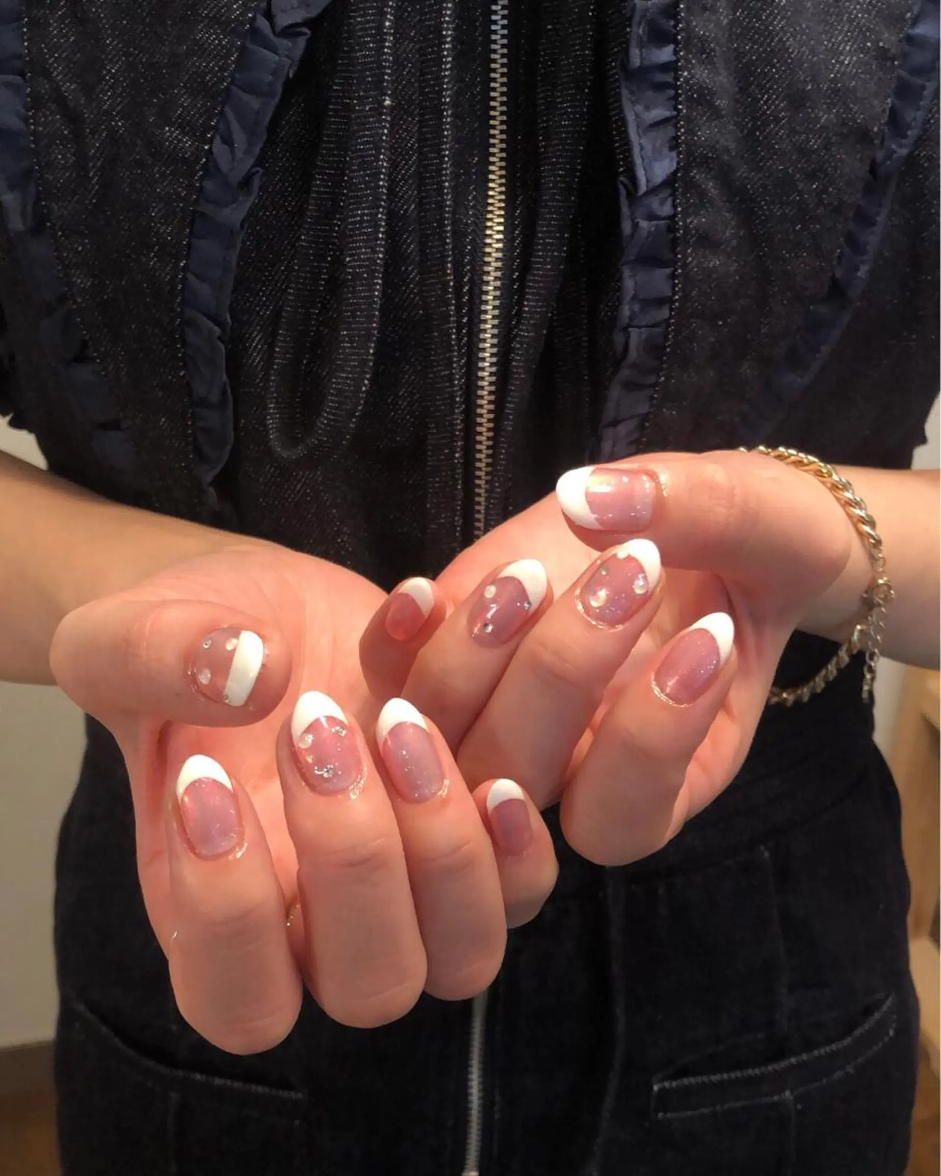 ネイル ハンドネイル フットネイル ハンドケア Nes.Nail所属・Miyagi Asamiのネイルデザイン