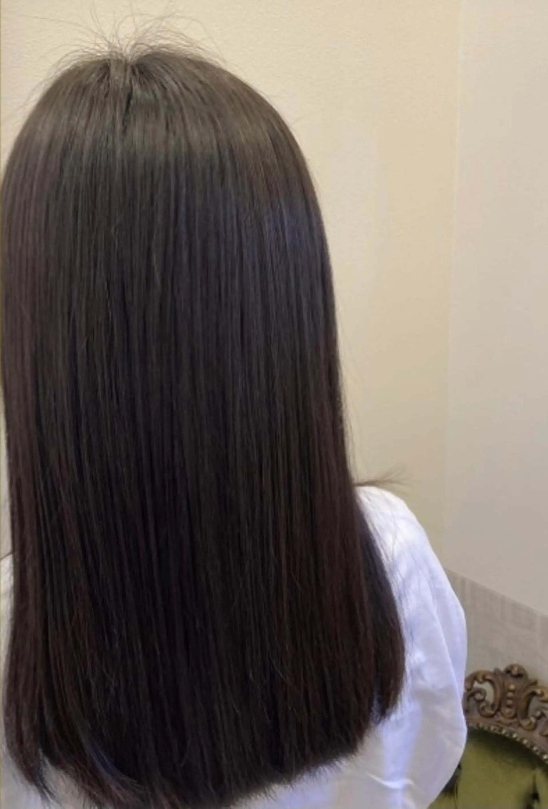 セミロング 佐藤 睦月のヘアスタイル