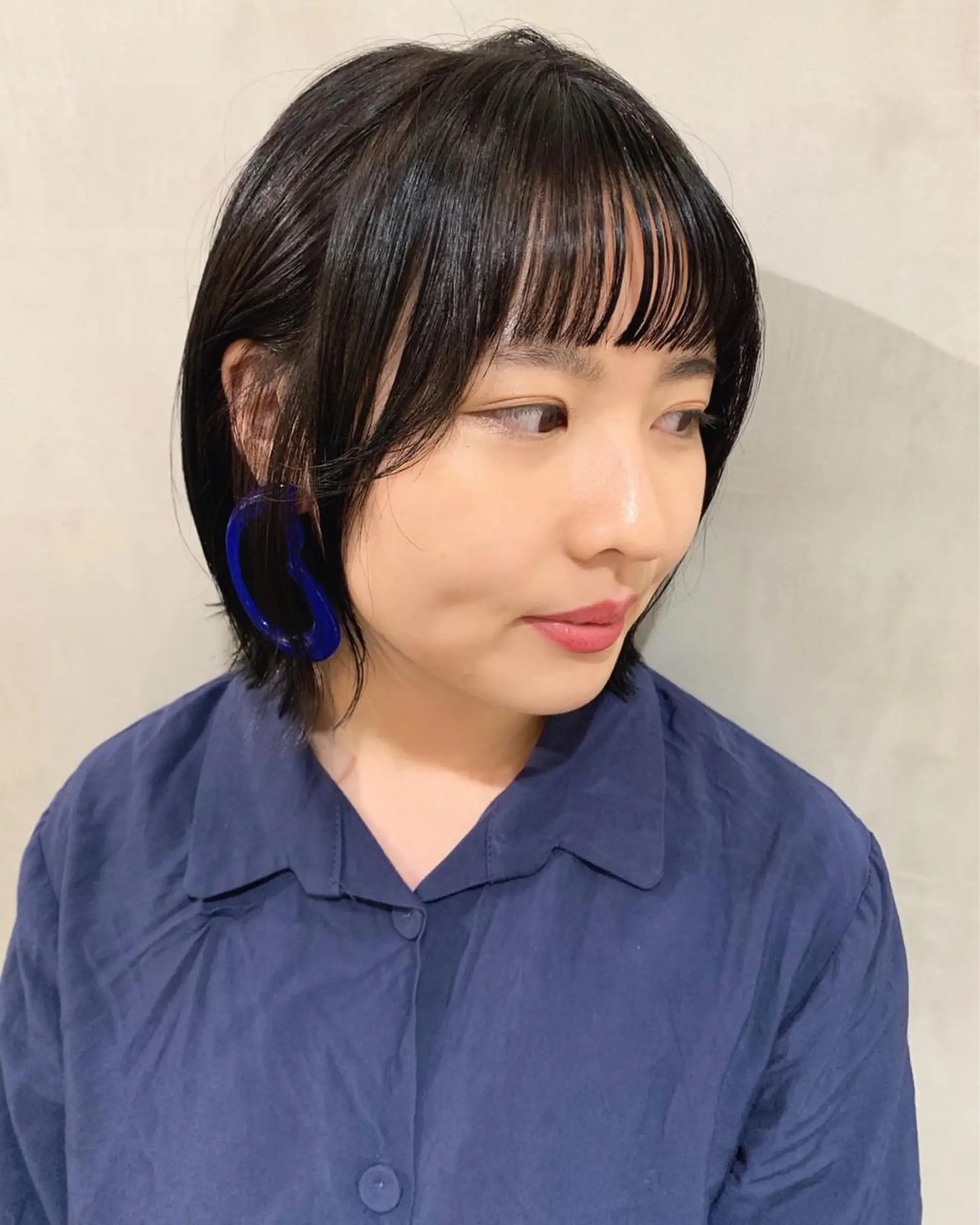 ショート カラー オン眉 カット ヘアカラー トリートメント 優 作のヘアスタイル