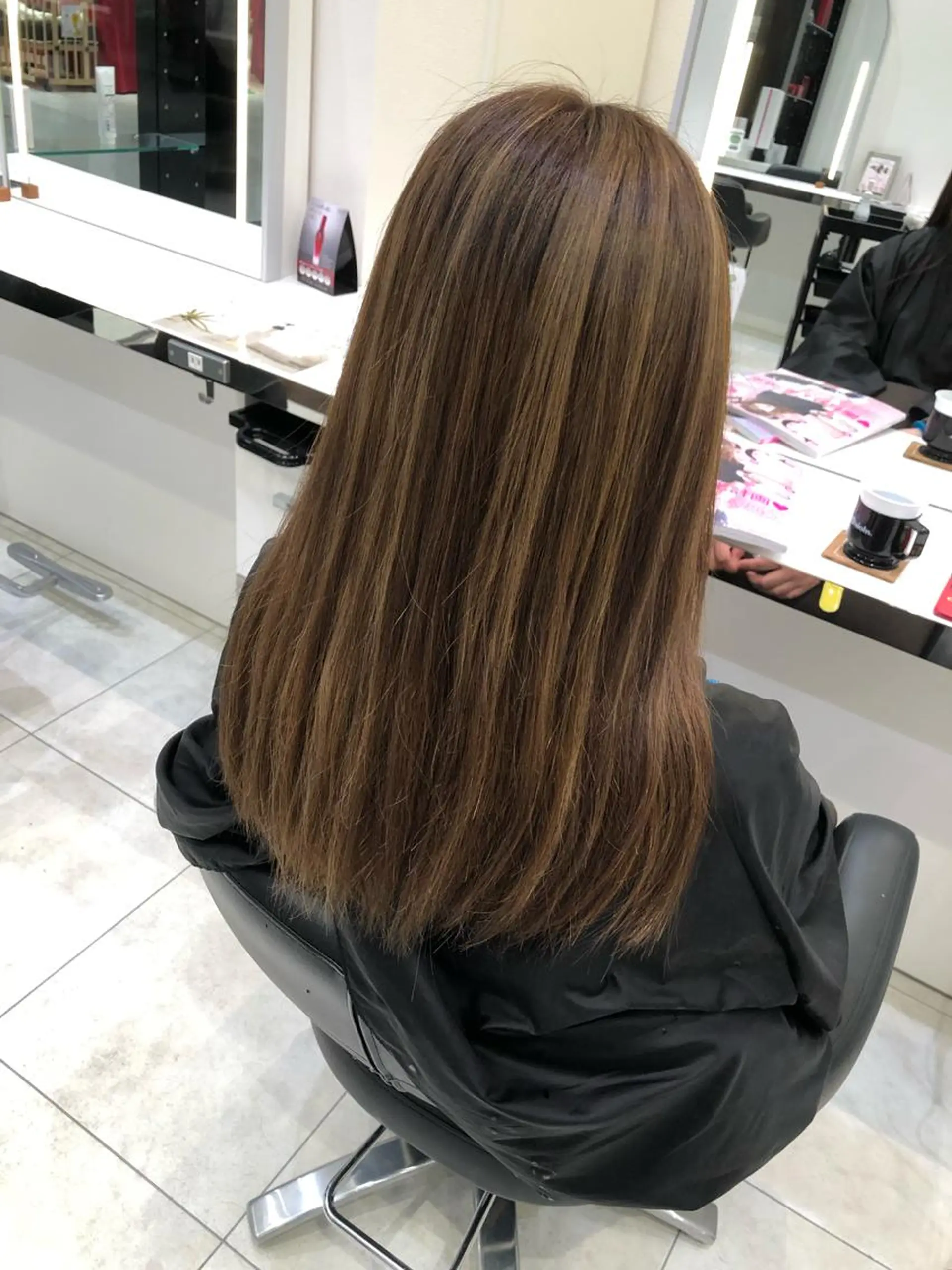 セミロング カット ヘアカラー トリートメント 岸 保奈美のヘアスタイル