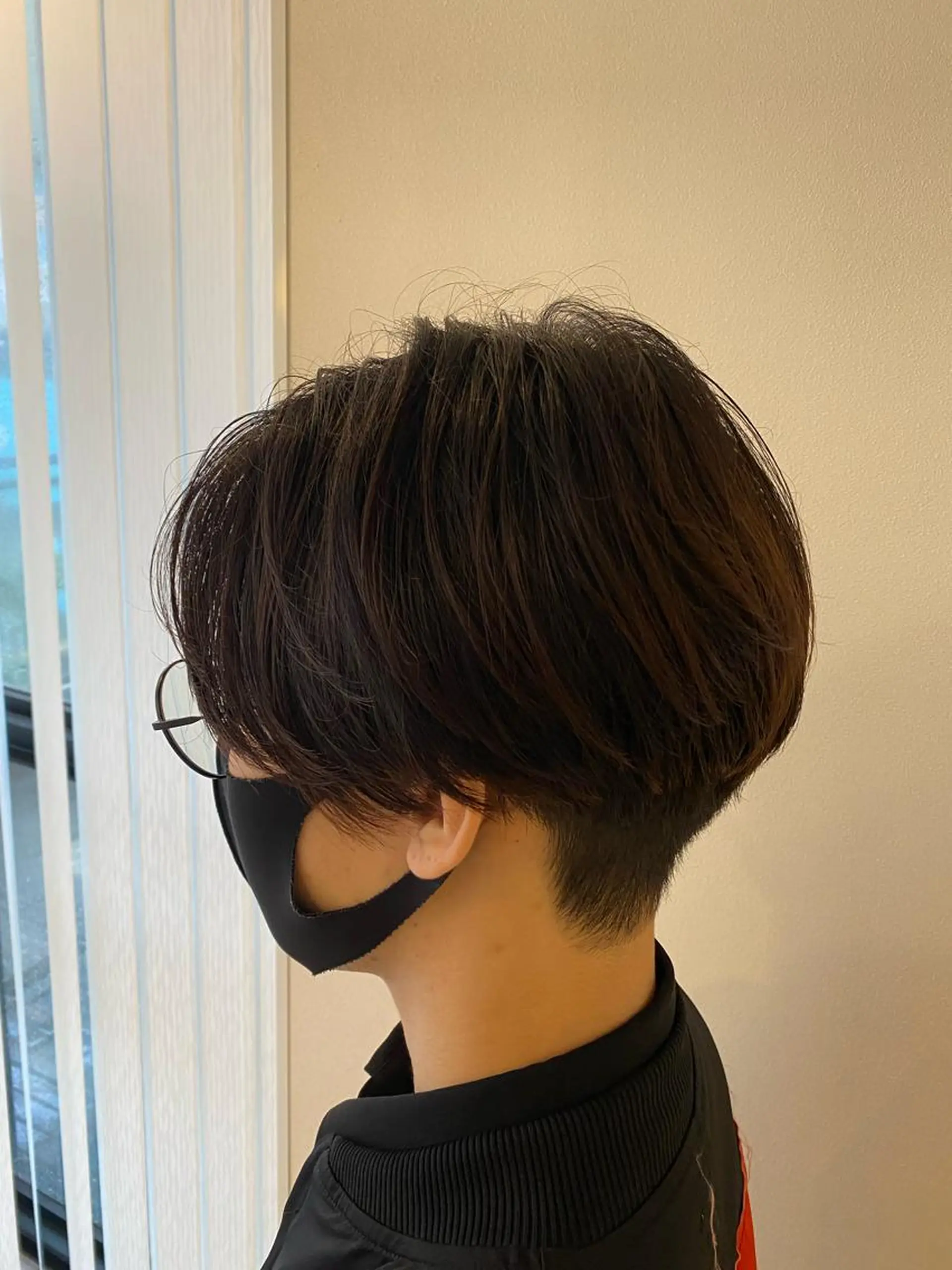 ショート メンズ センターパート 刈り上げ 🌟縮毛矯正/ 髪質改善/髙橋🌟のヘアスタイル