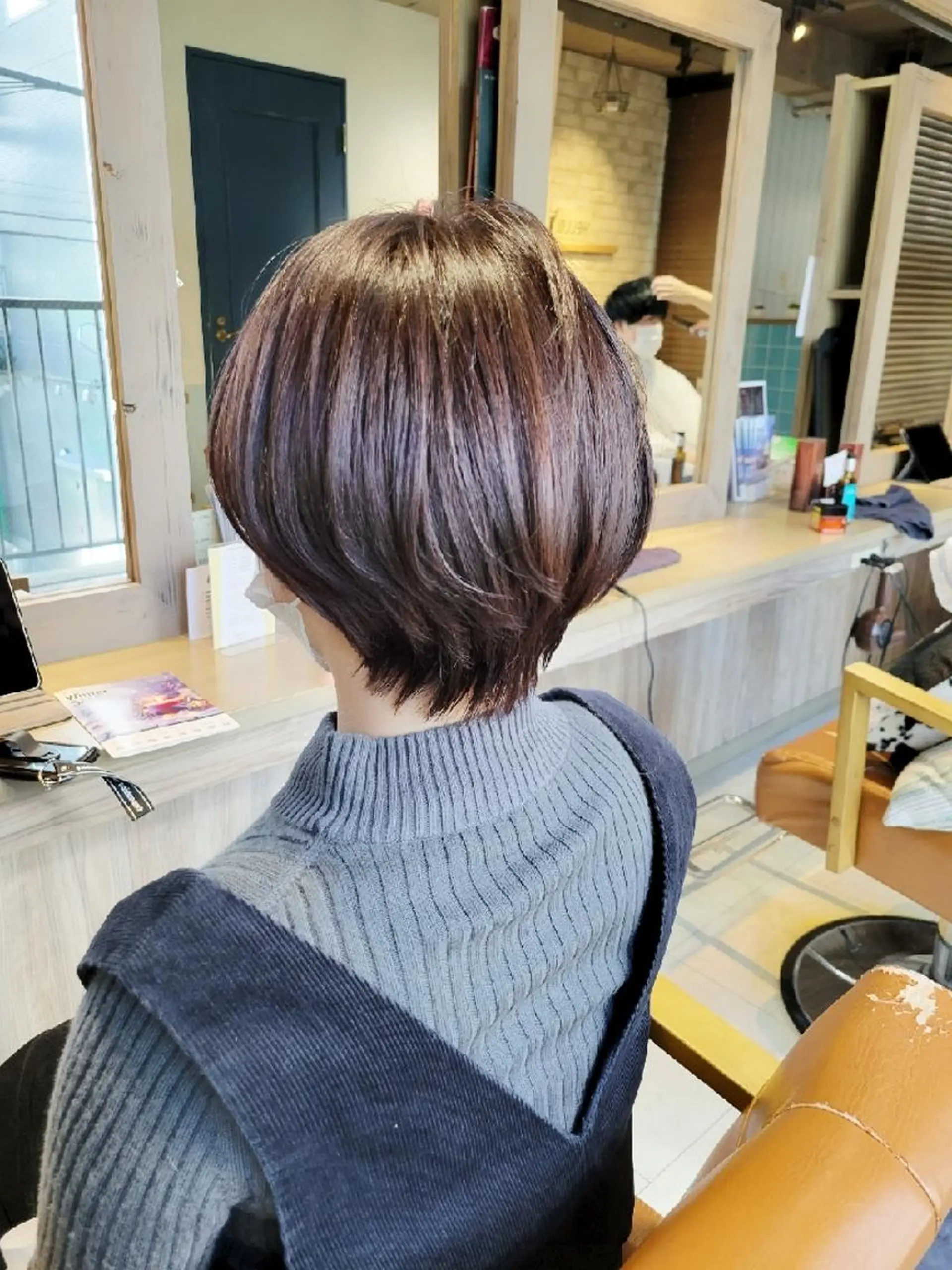 ショート カット ヘアカラー トリートメント alushe 岡 陽子のヘアスタイル