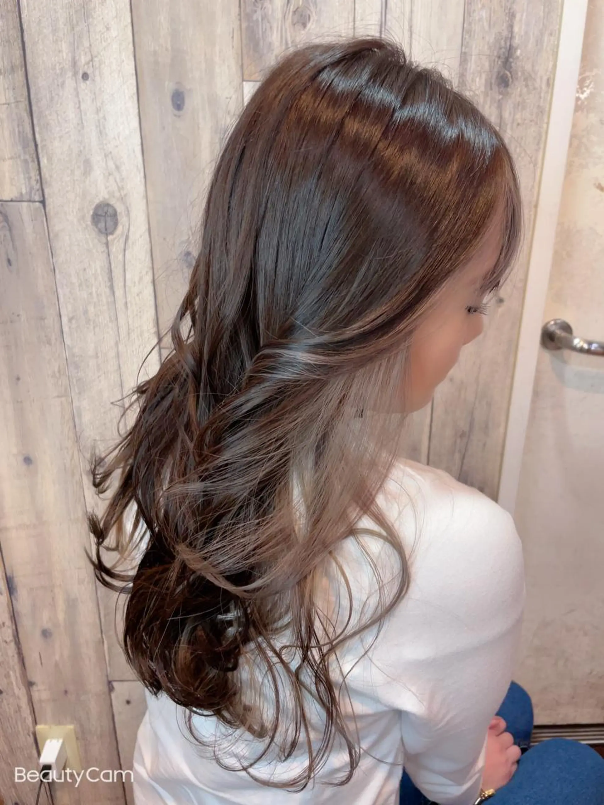 カラー ミストバング  フェイスフレーミング LOHAS 関根真由美のヘアスタイル