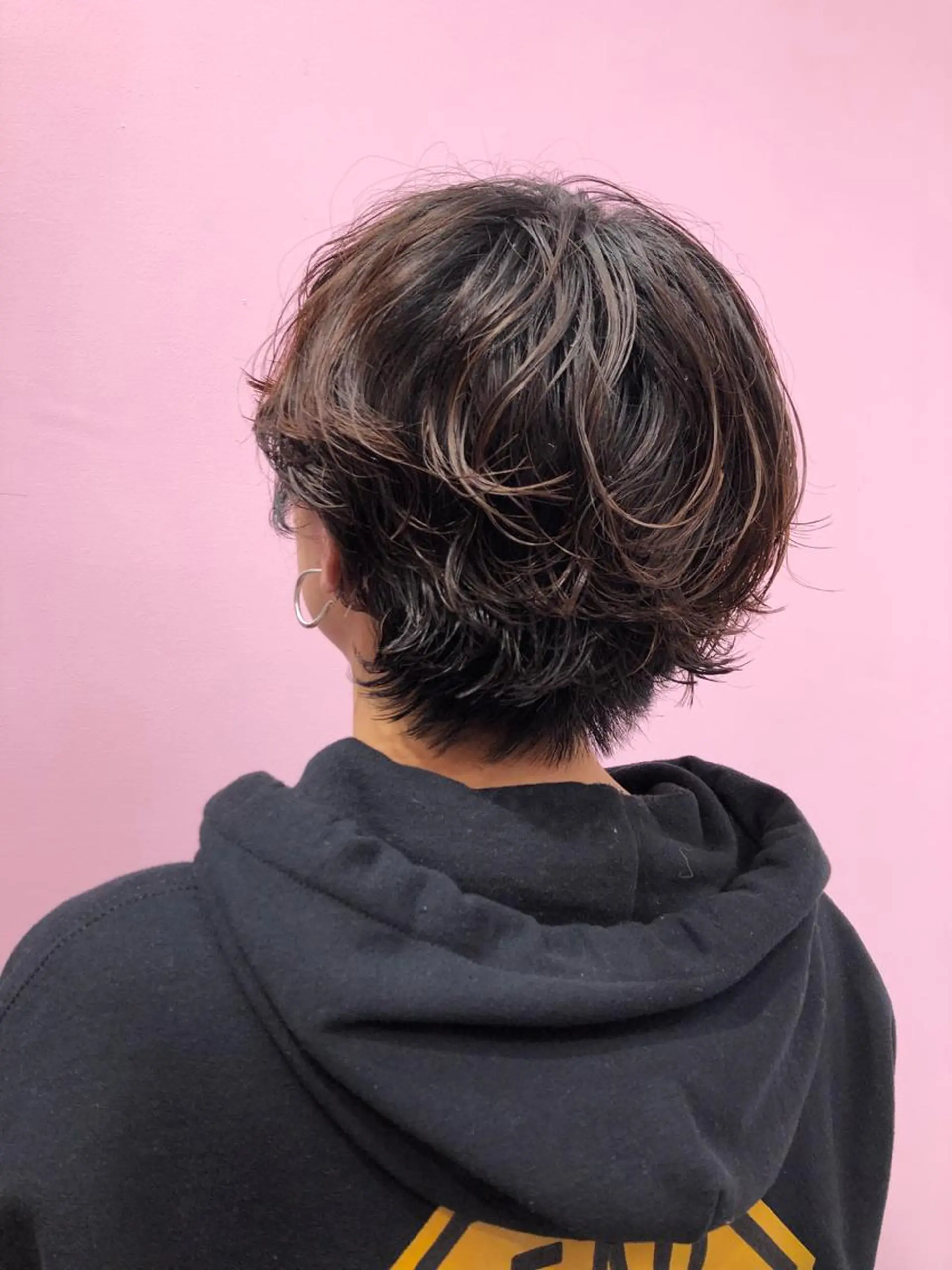 ショート ダブルカラー🎀池袋 ツノダルカのヘアスタイル