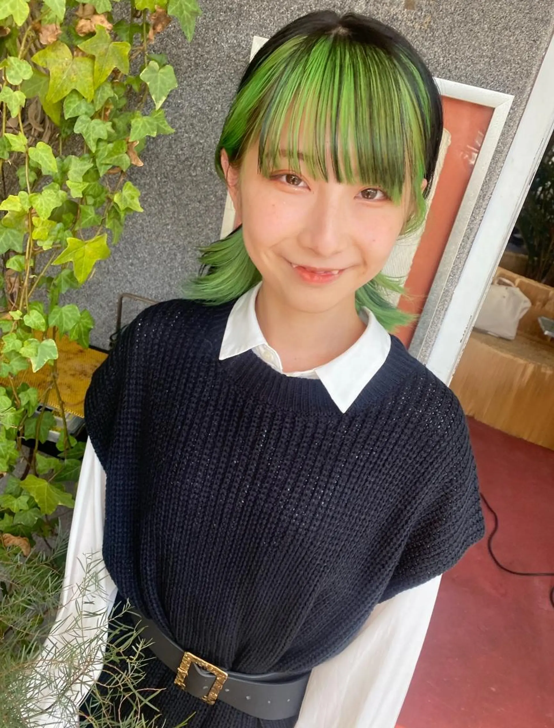 ミディアム カラー ヘアアレンジ qiie/天神・大名 インナーカラーのヘアスタイル