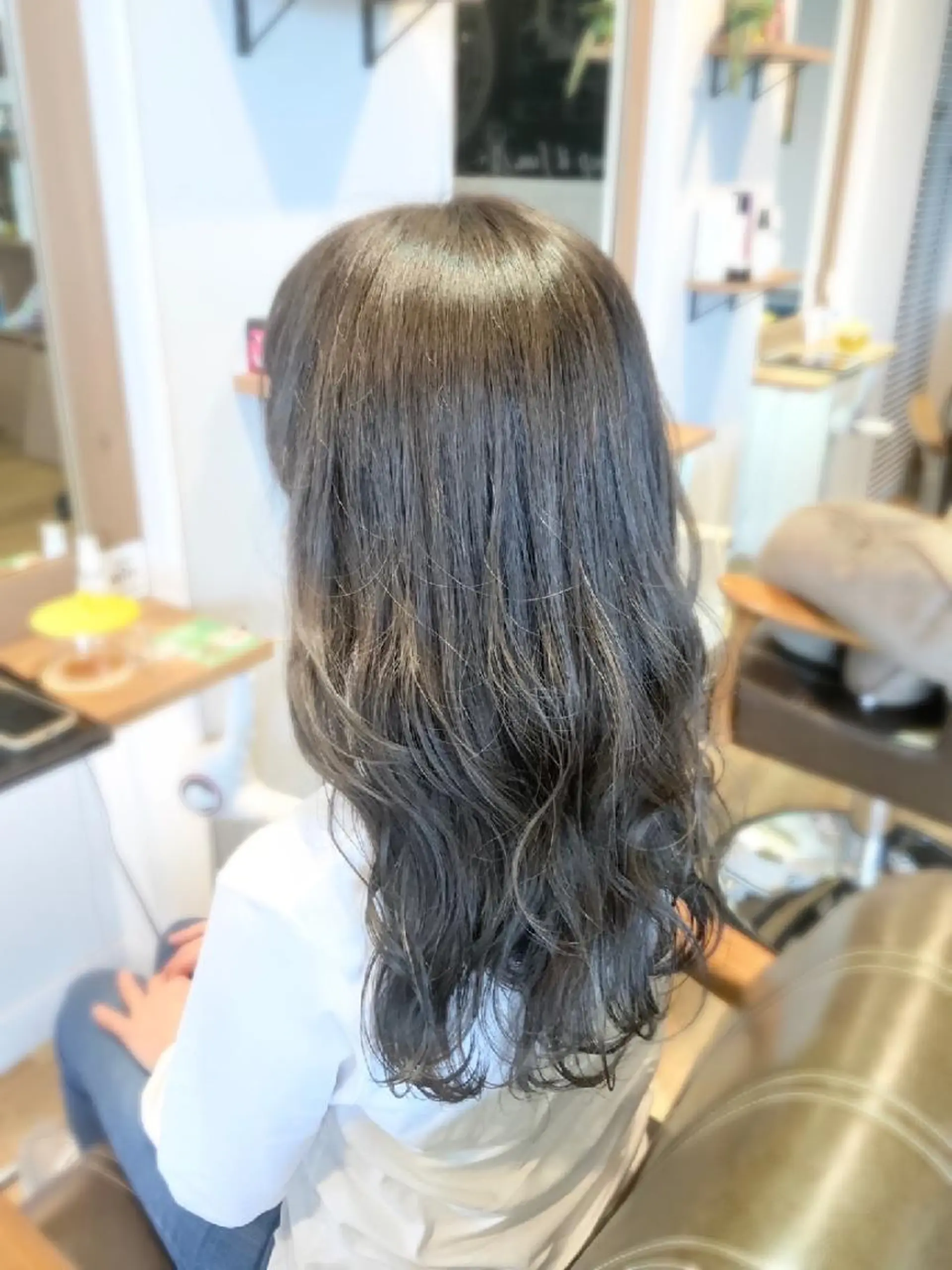 カラー グレージュ 堀 望美のヘアスタイル