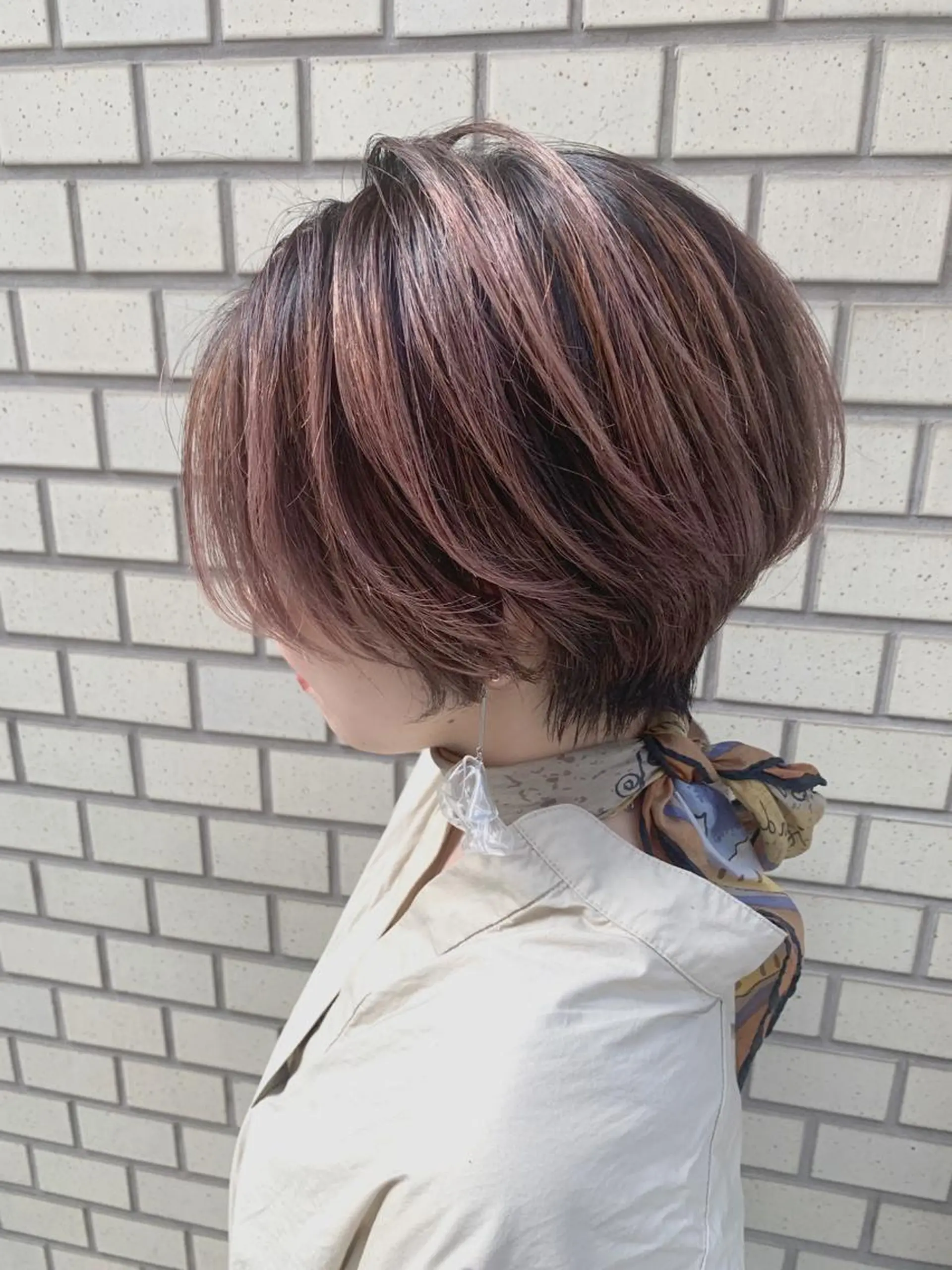 ショート ハイライト レイヤーカット ショートヘア ヘアカラー circus by KENJE 町田店のヘアスタイル