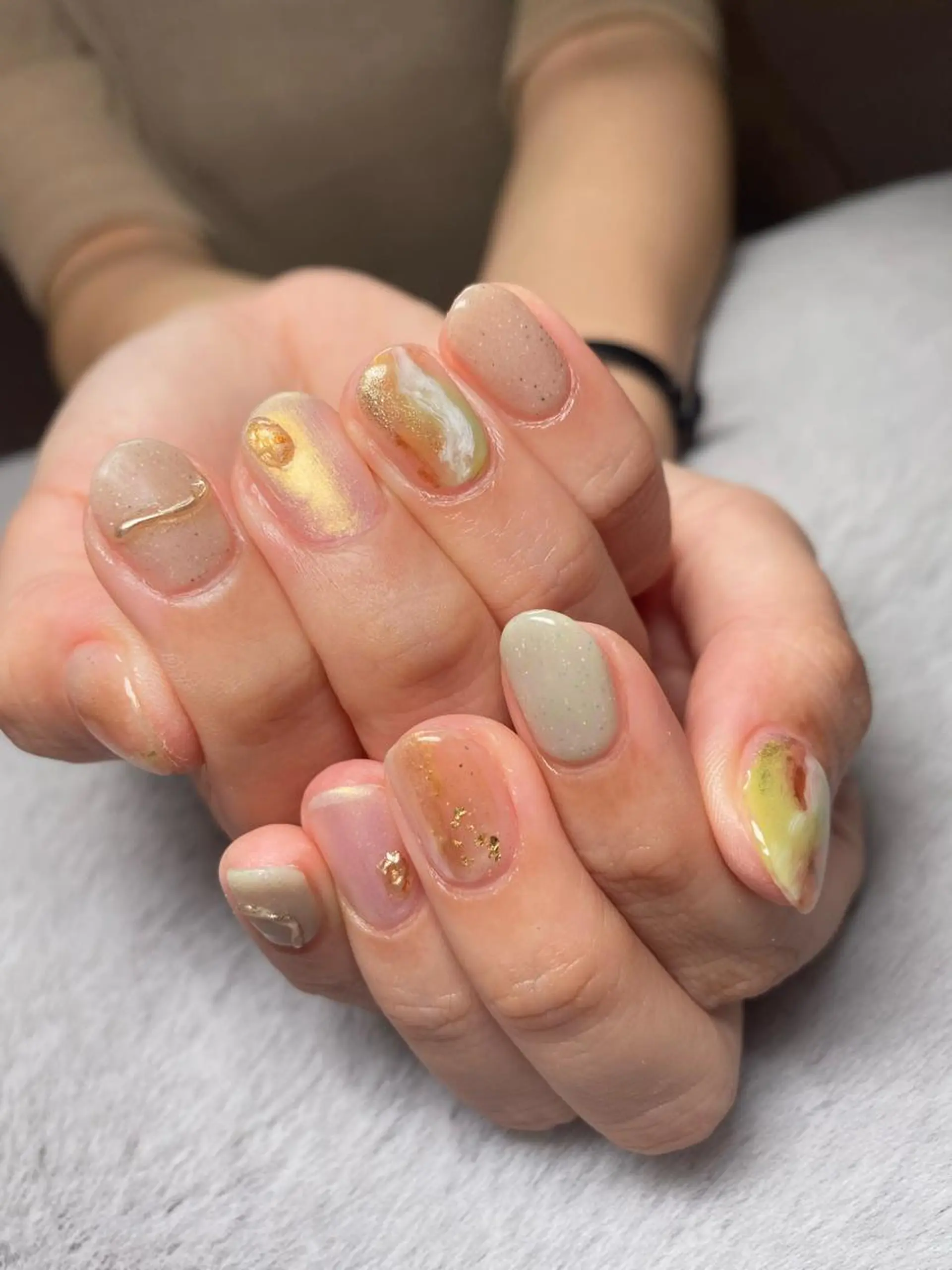 ネイル グリーン ニュアンスネイル ワンカラーネイル シンプルネイル ハンドネイル フットネイル Bianca 美浜店 masuのネイルデザイン