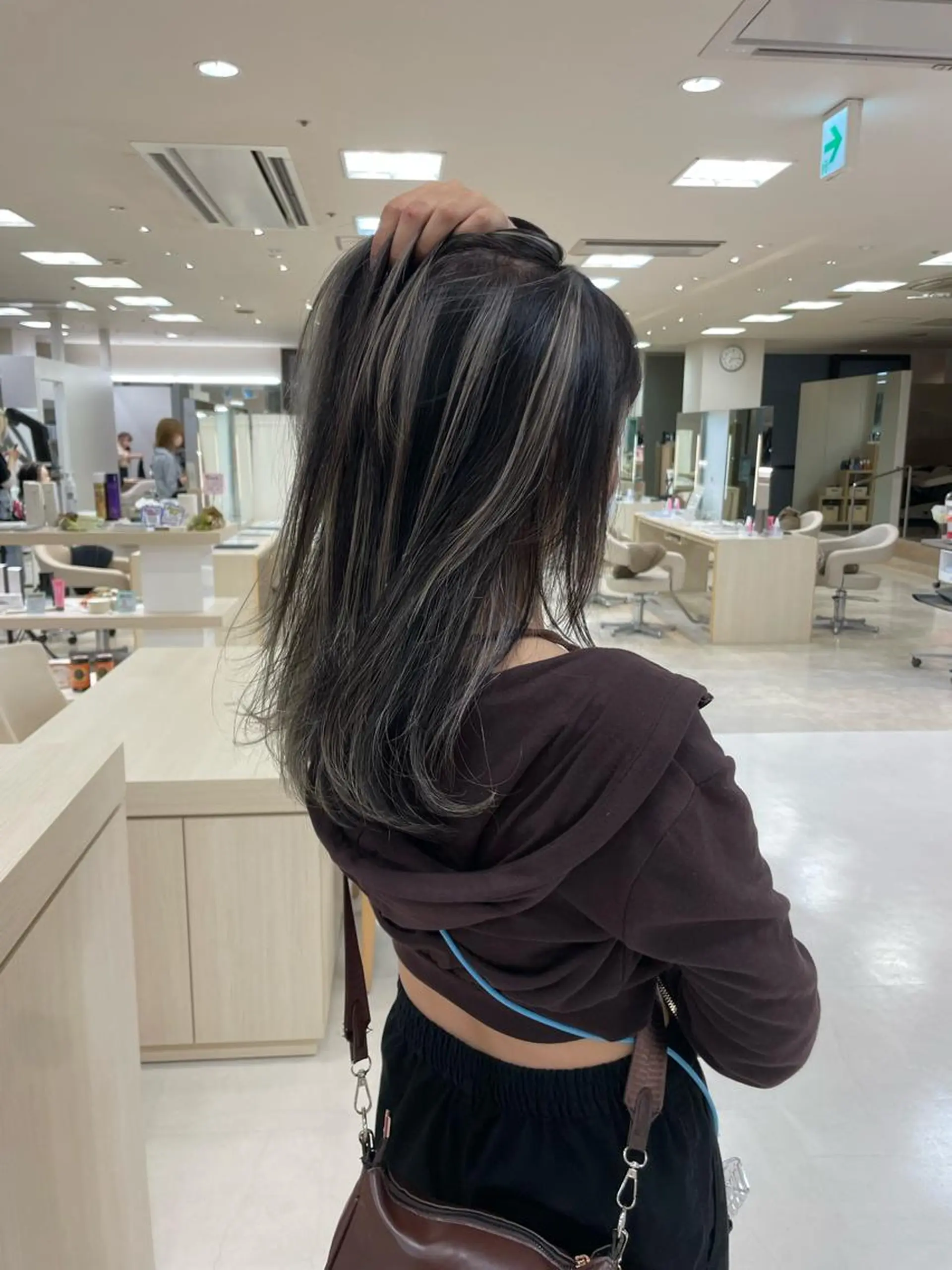 ロング カラー カット ヘアカラー ヘッドスパ ヘアセット 暖色レイヤー 🥀REIRIのヘアスタイル