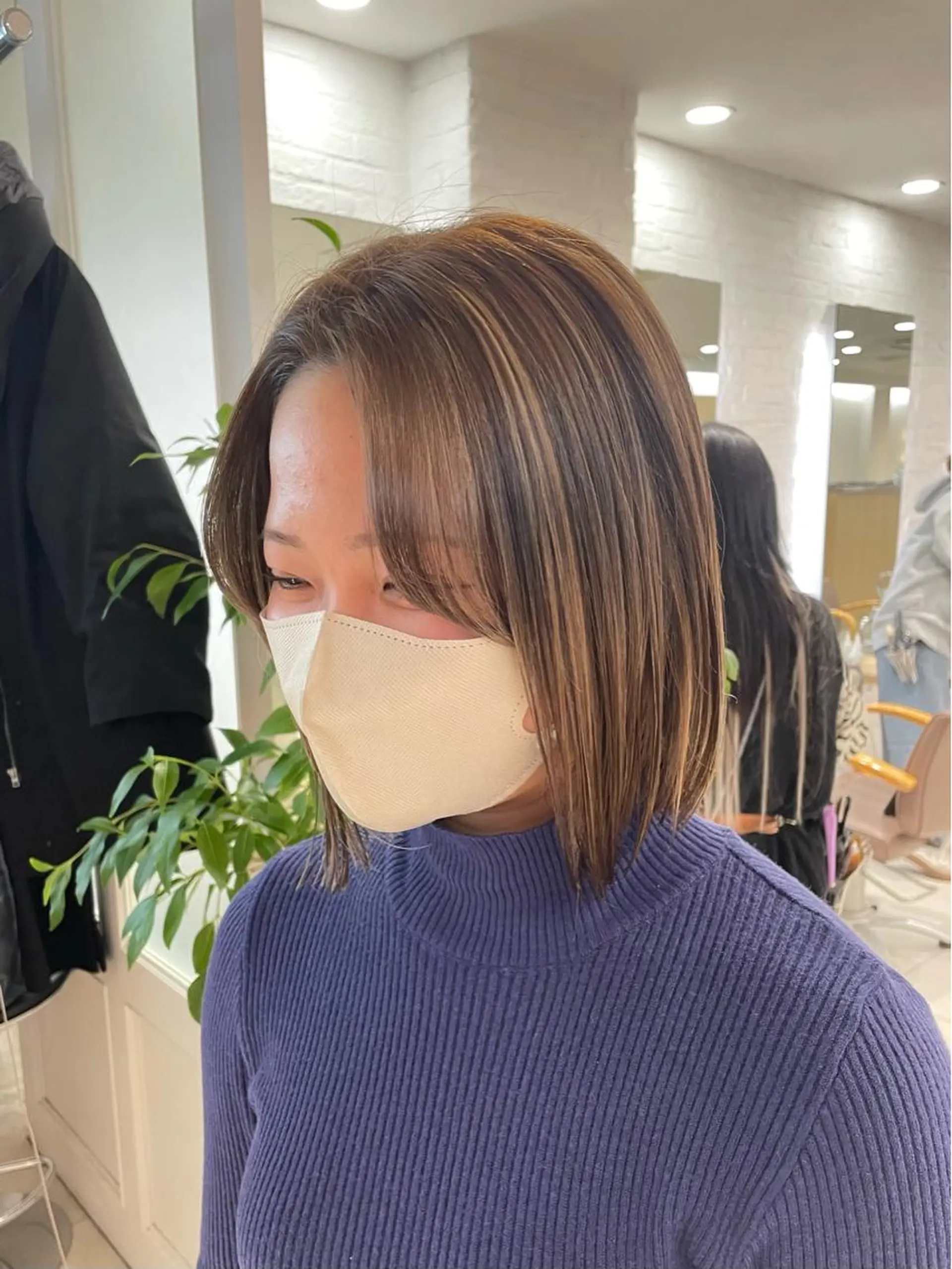 ミディアム ヘアカラー nuu 栄所属・🧸SAKI🎀 韓国レイヤーのヘアスタイル