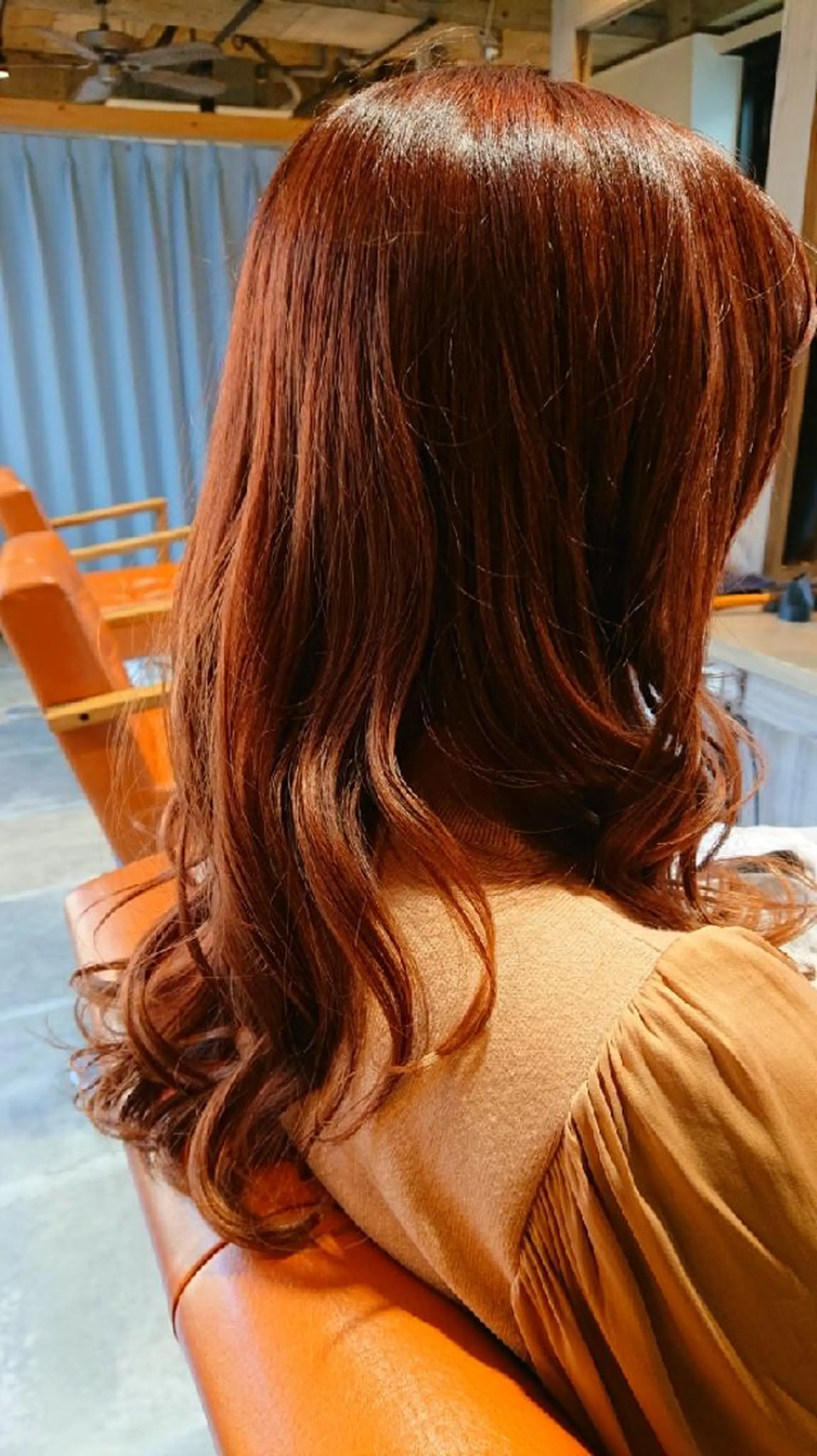 ロング カット ヘアカラー トリートメント alushe 岡 陽子のヘアスタイル