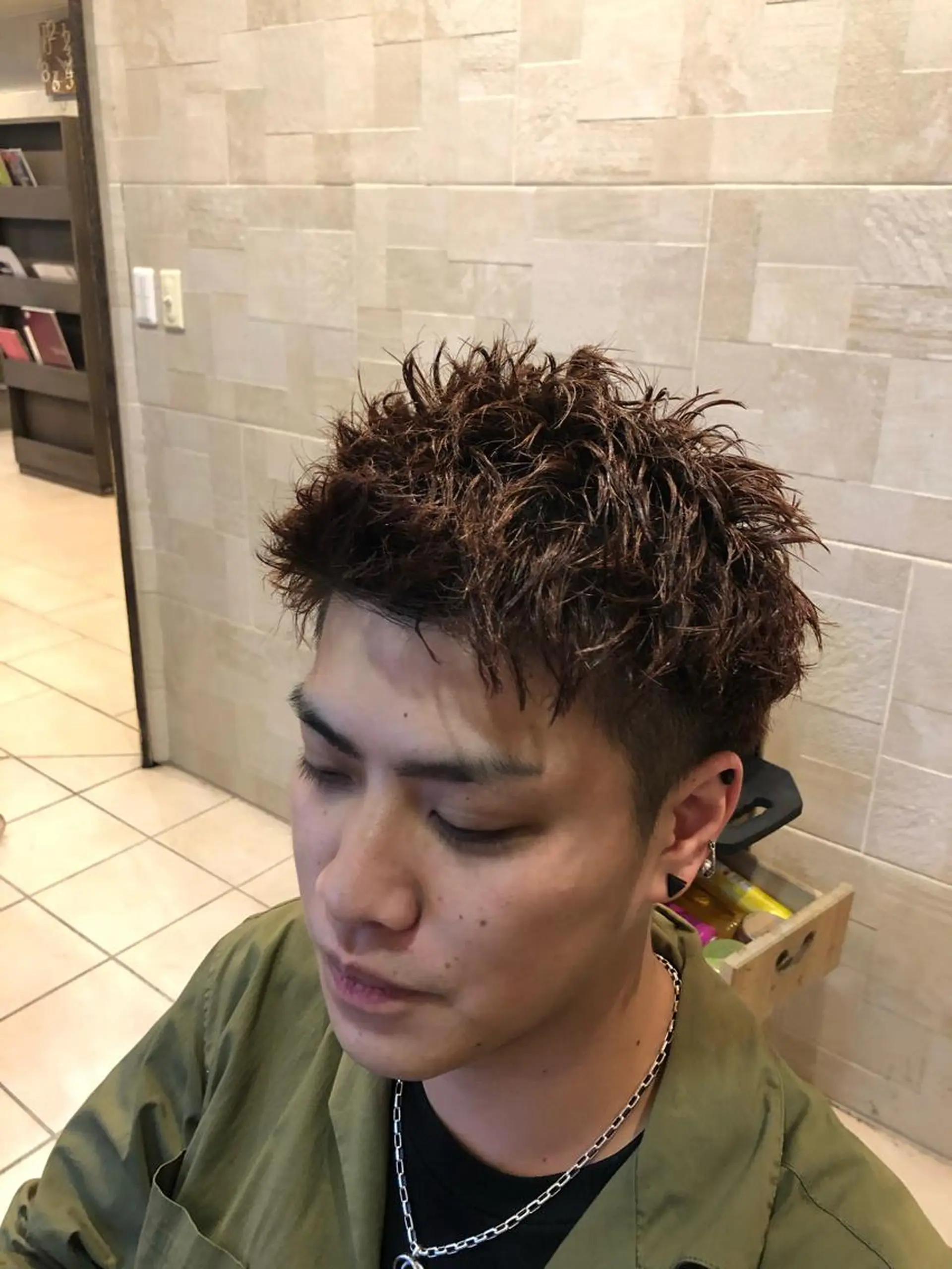 カラー パーマ メンズ メンズパーマ メンズツイストパーマ ツイストパーマ 💈大人の渋髪💈 店長　大橋侑弥のヘアスタイル