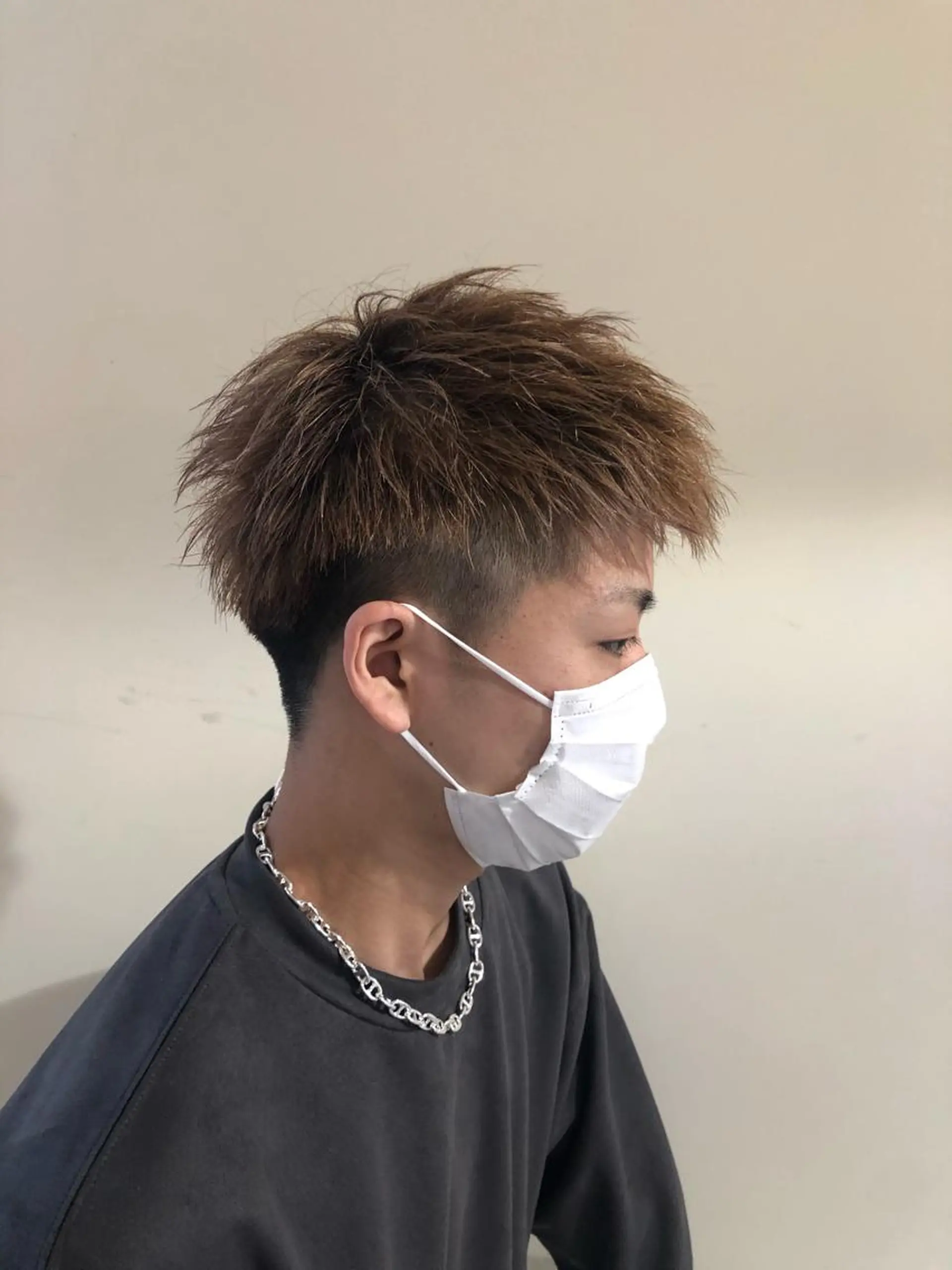 ショート カラー メンズ メンズハイトーン メンズショート ハイトーンカラー ショートヘア カット ヘアカラー AUBE HAIR camelia　枚方店所属・メンズパーマ/ メンズカット/渡邊亘のヘアスタイル
