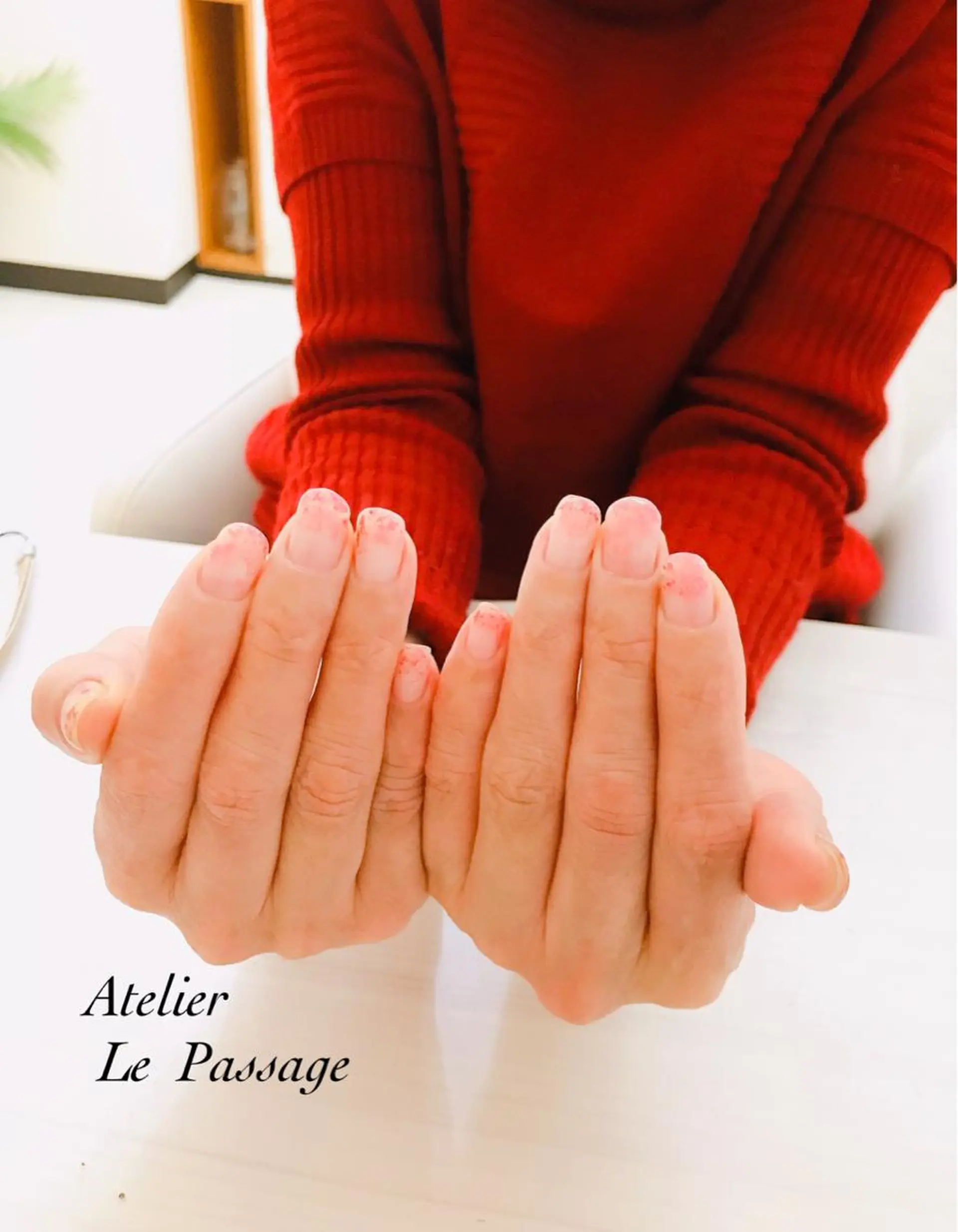 ネイル クリアネイル ジェルネイル ニュアンスネイル オフィスネイル パラジェル Atelier Le Passage所属・h nakatsukaのネイルデザイン