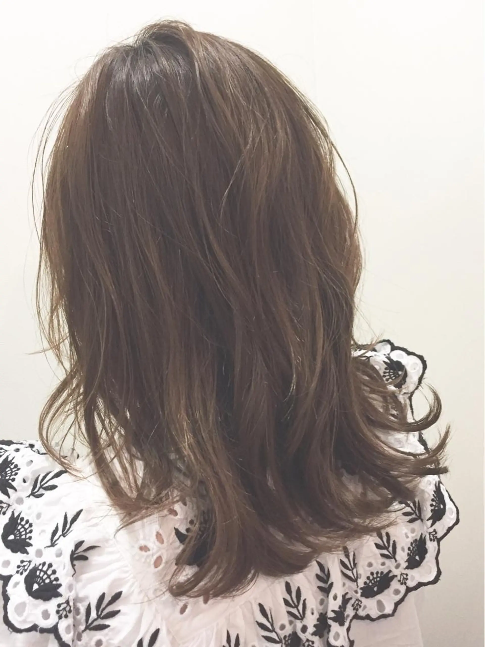 セミロング カラー レイヤーカット 小顔カット カット トリートメント ヘアセット 坂本 なつきのヘアスタイル