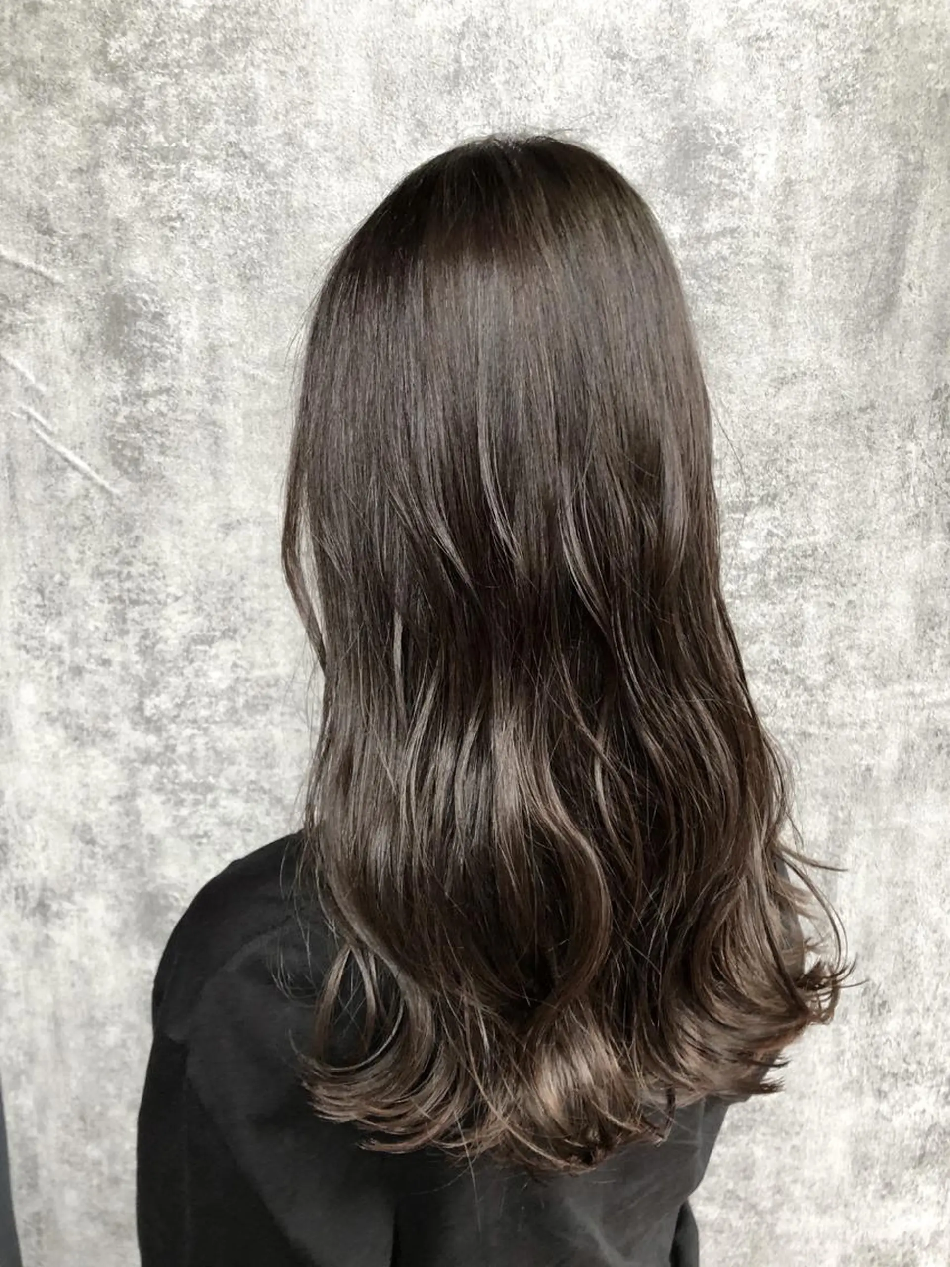 ロング アッシュ EIGHT 船橋のヘアスタイル