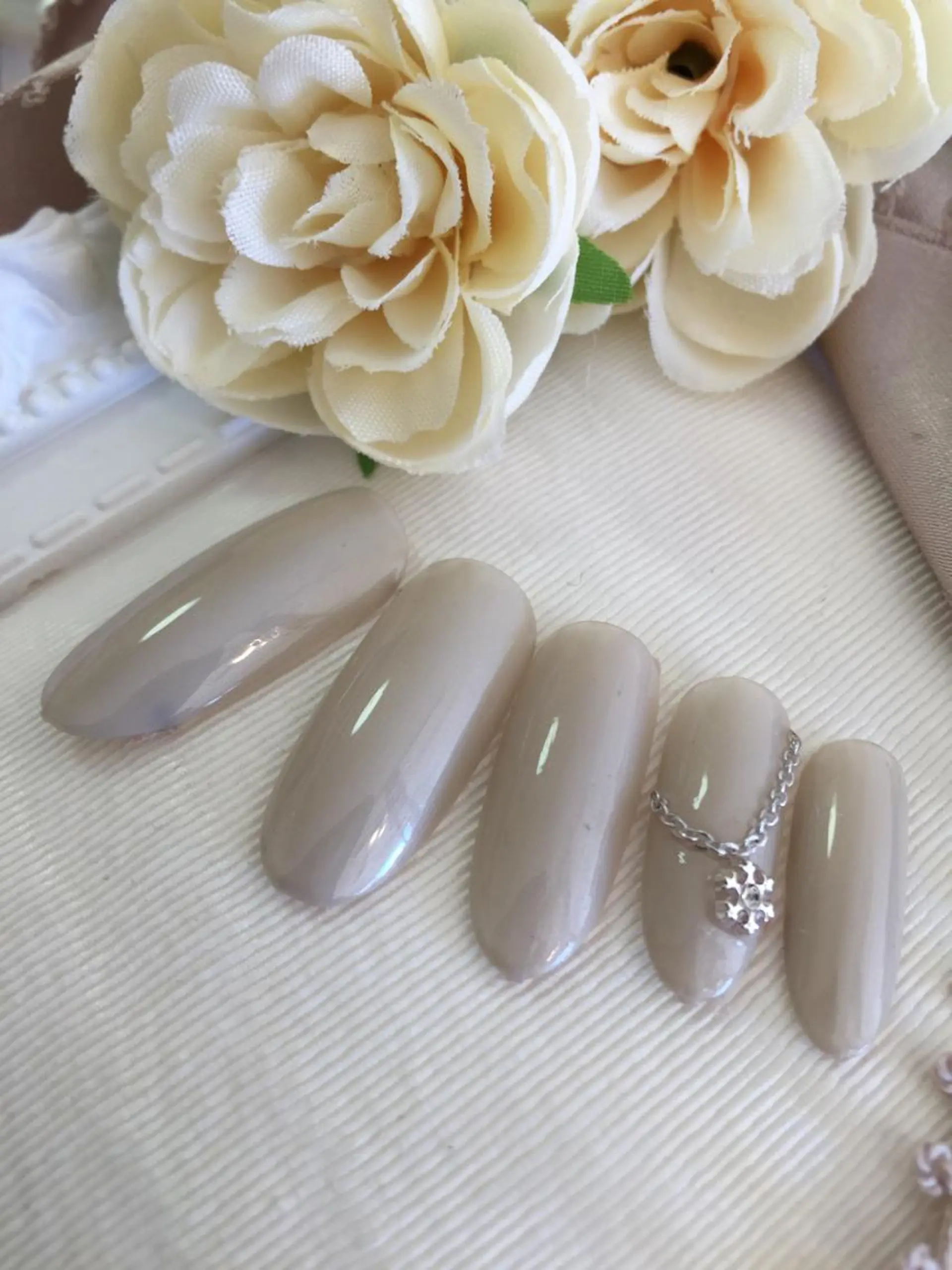 ネイル 青木 綾子のネイルデザイン