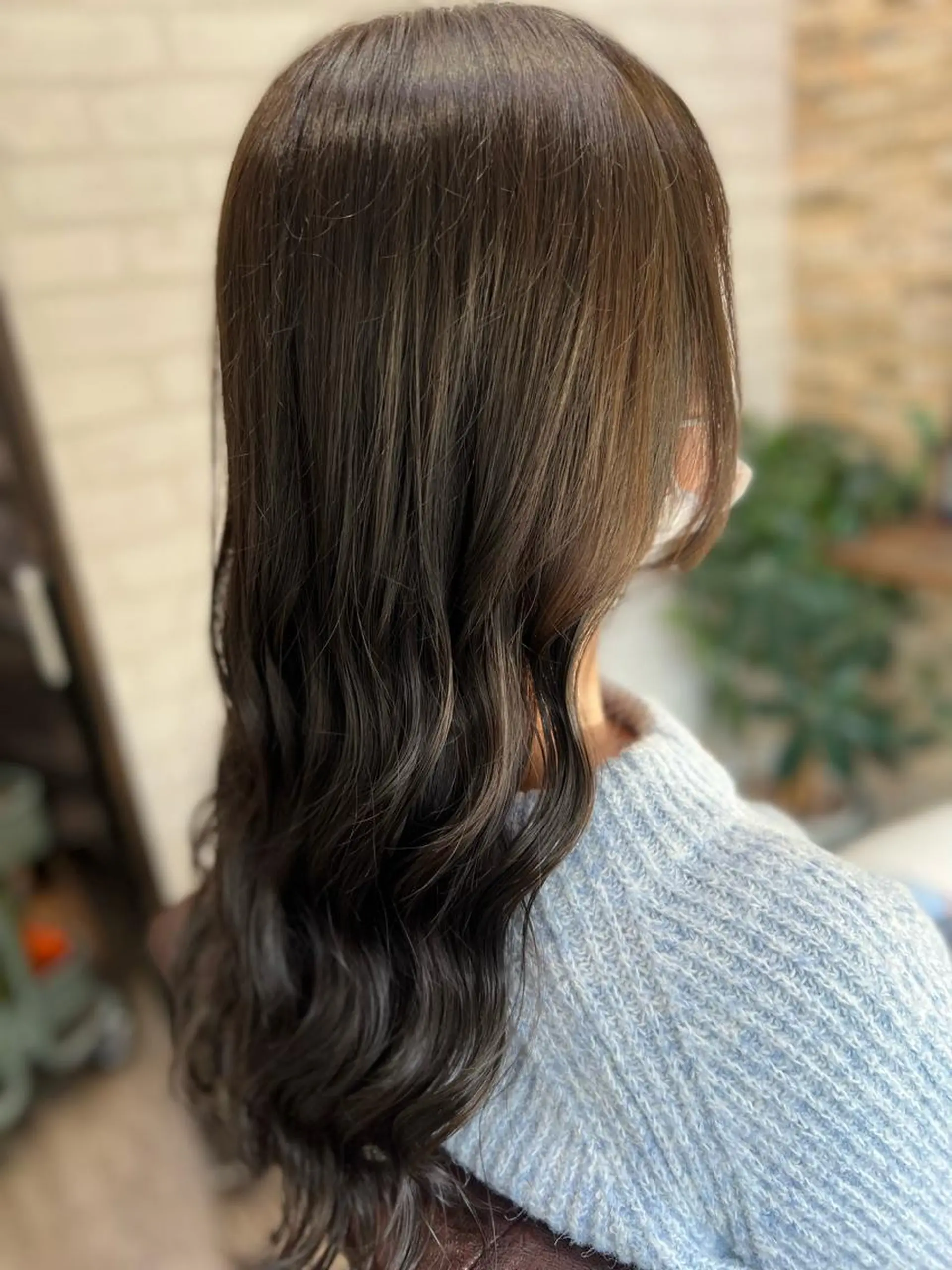 ロング カラー ダークグレー ダークグレージュ グレージュ 川村 昌広のヘアスタイル