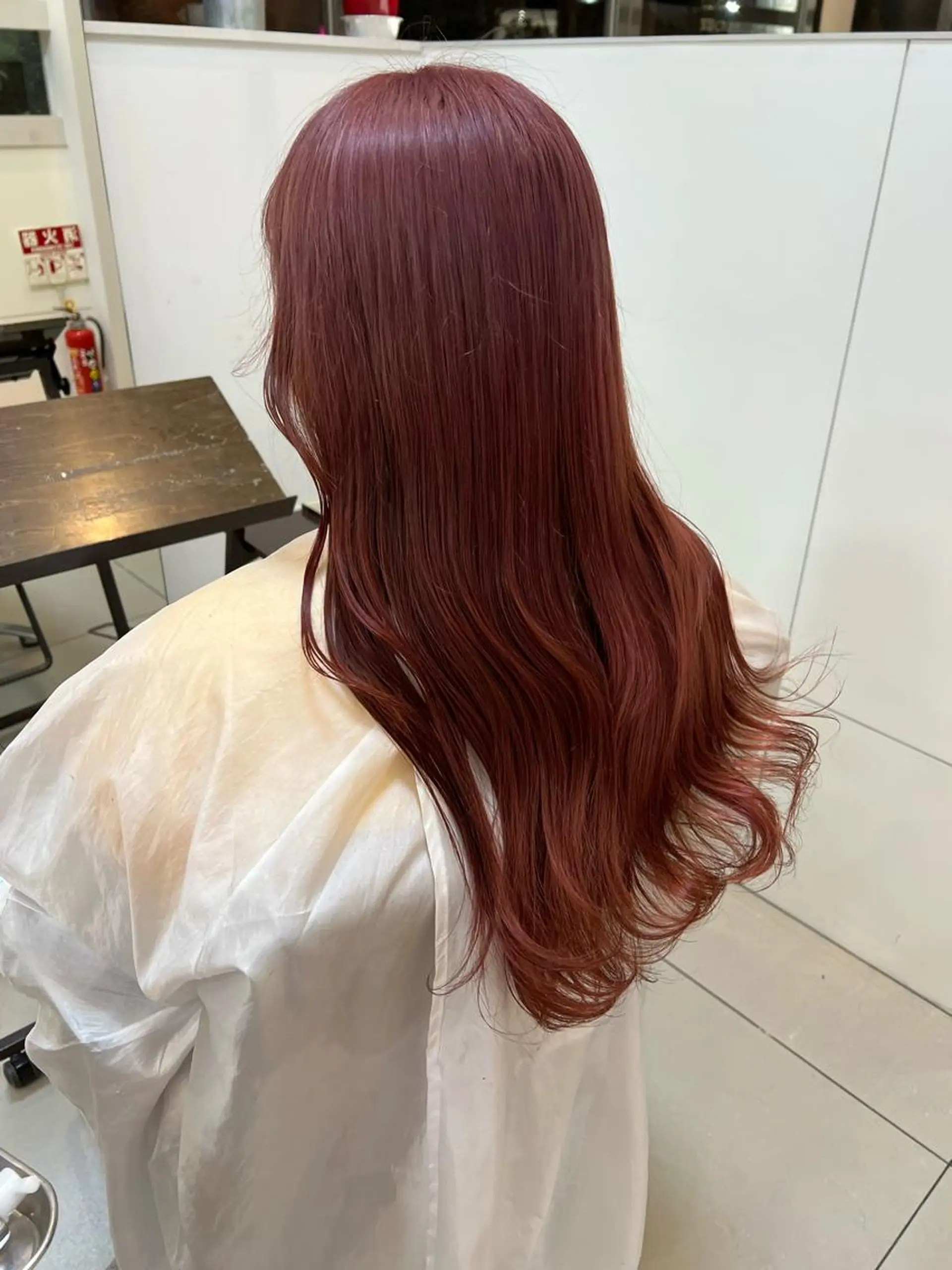 カラー 黒髪 ブリーチ ピンクカラー 卒業式のヘアスタイル SOYONなんば店 ／韓国風のヘアスタイル