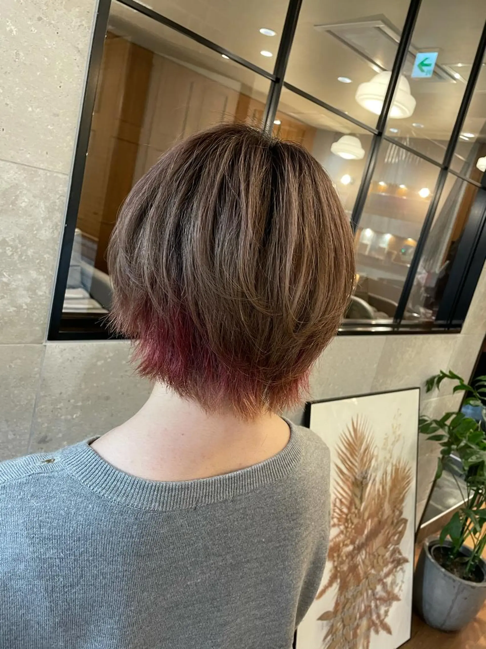 ショート カット トリートメント 人気のレイヤーカット TAROのヘアスタイル