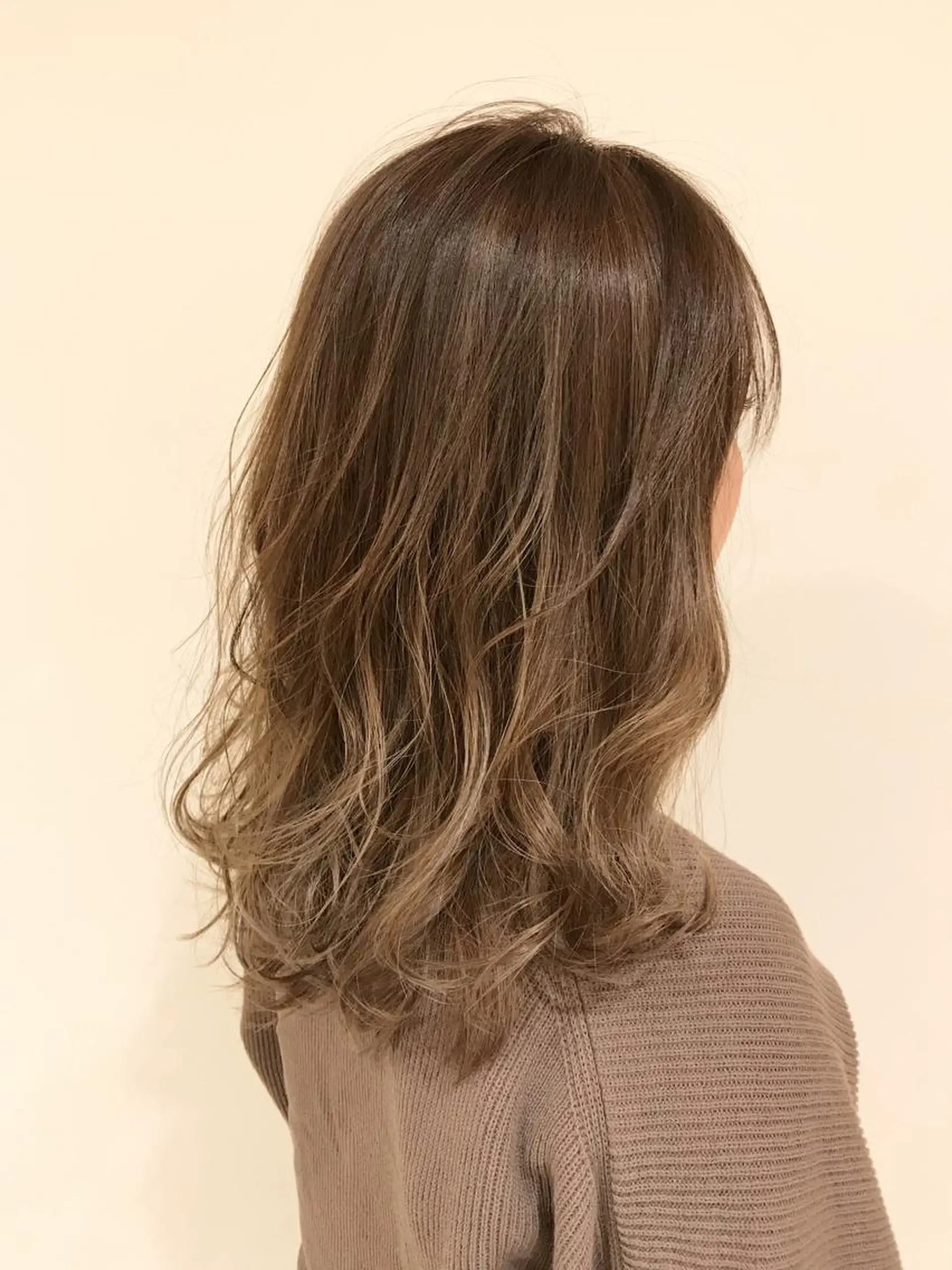 ミディアム カラー イルミナカラー カット ヘアカラー ハイライト/髪質改善 ✂️十河祐輝のヘアスタイル