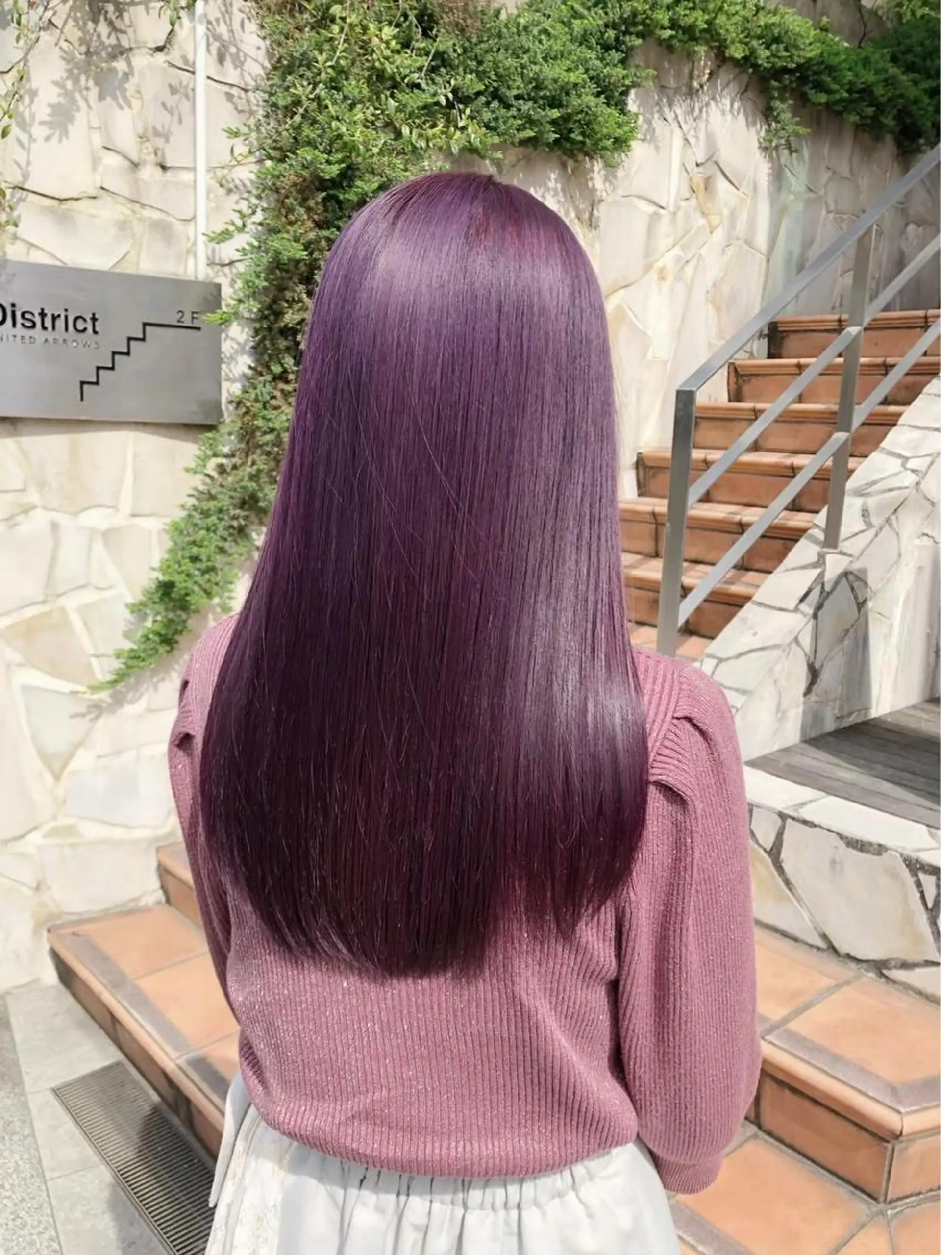 ミディアム カラー ヘアアレンジ アッシュ アッシュグレー アッシュグレージュ バレイヤージュ ミストバング ヘアカラー トリートメント 🌟🍒ハイトーン 韓国ヘア/ユウミのヘアスタイル