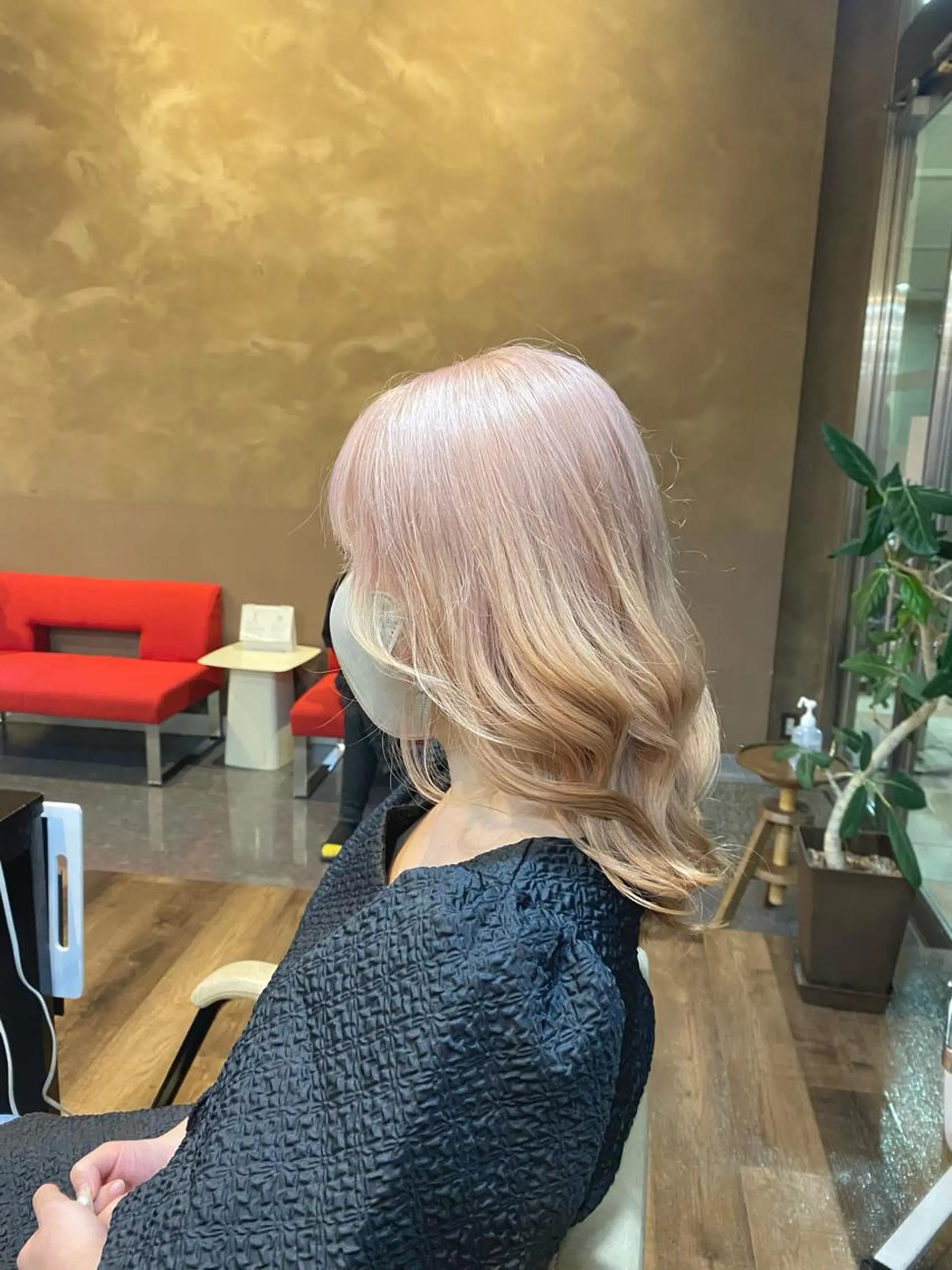 セミロング カラー ベージュカラー ピンクカラー ピンクベージュ ホワイトピンク ホワイトピンクベージュ カット ヘアカラー STYLE エキシティ店所属・【似合わせパーマ】 STYLE 杉原　魁のヘアスタイル