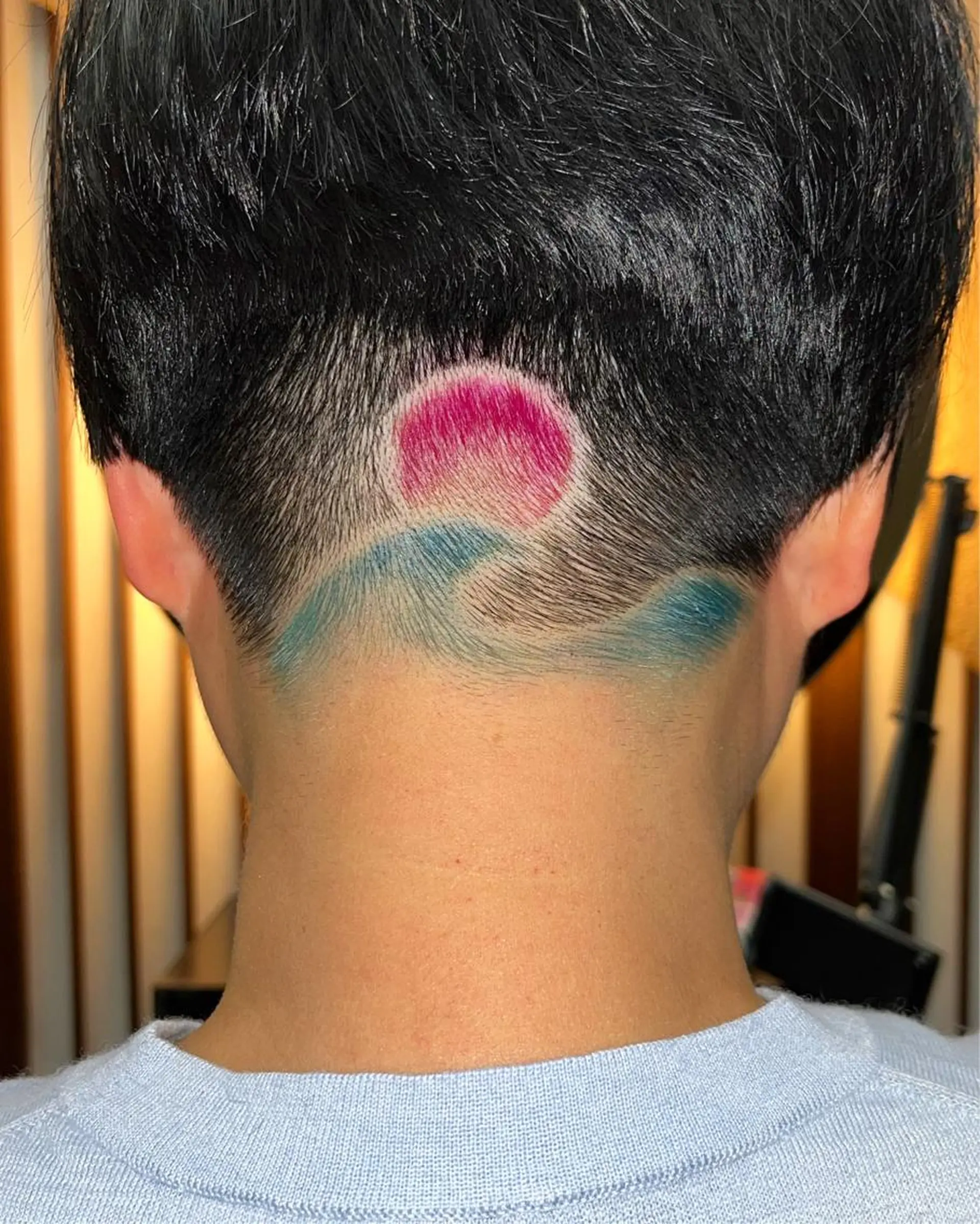 ショート カラー バレイヤージュ ブリーチ ケアブリーチ ダブルカラー ハイライトカラー KAH所属・Koichi Satoのヘアスタイル