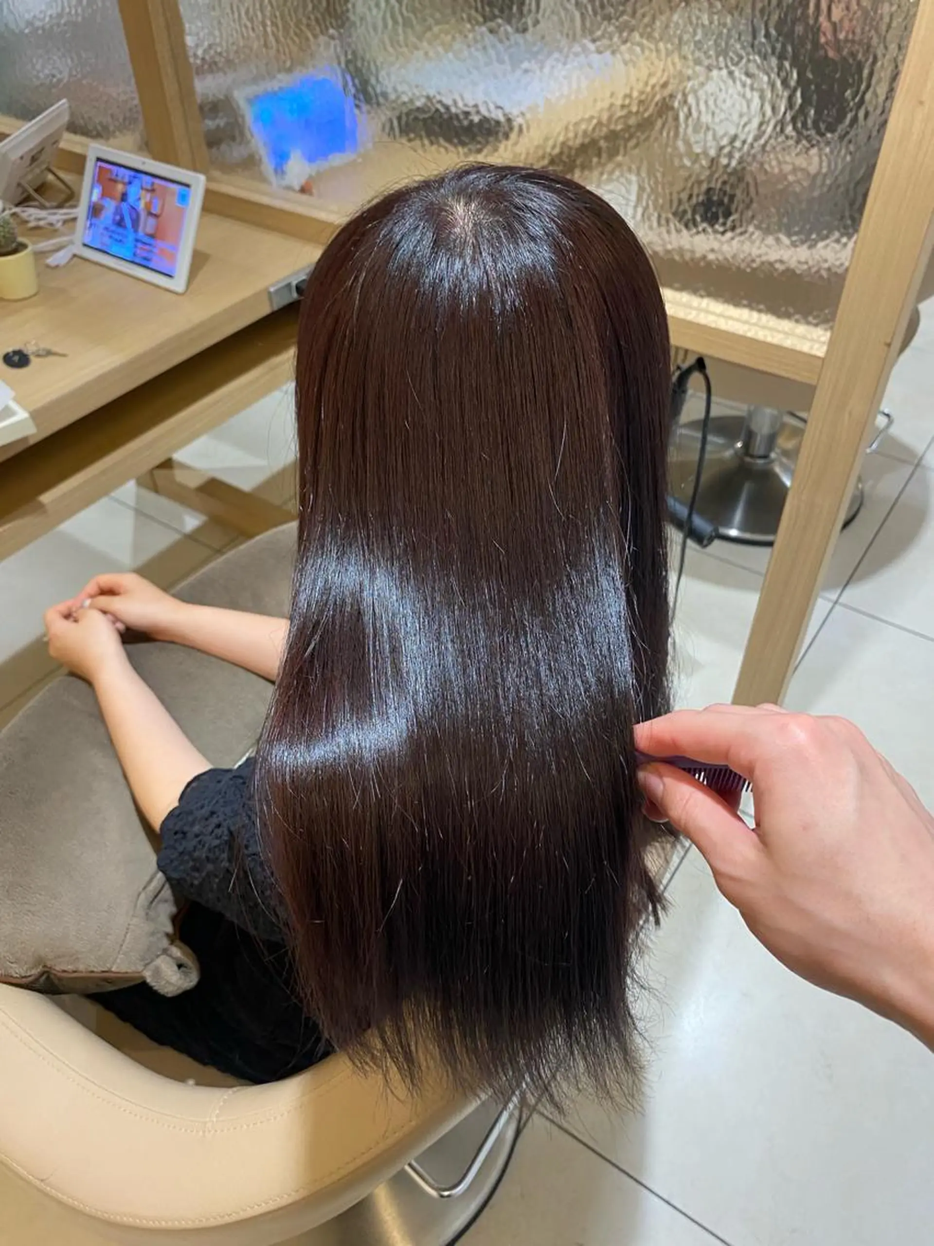 ロング カット ヘアカラー 縮毛矯正 トリートメント 髪質改善 フルカワジュンタのヘアスタイル