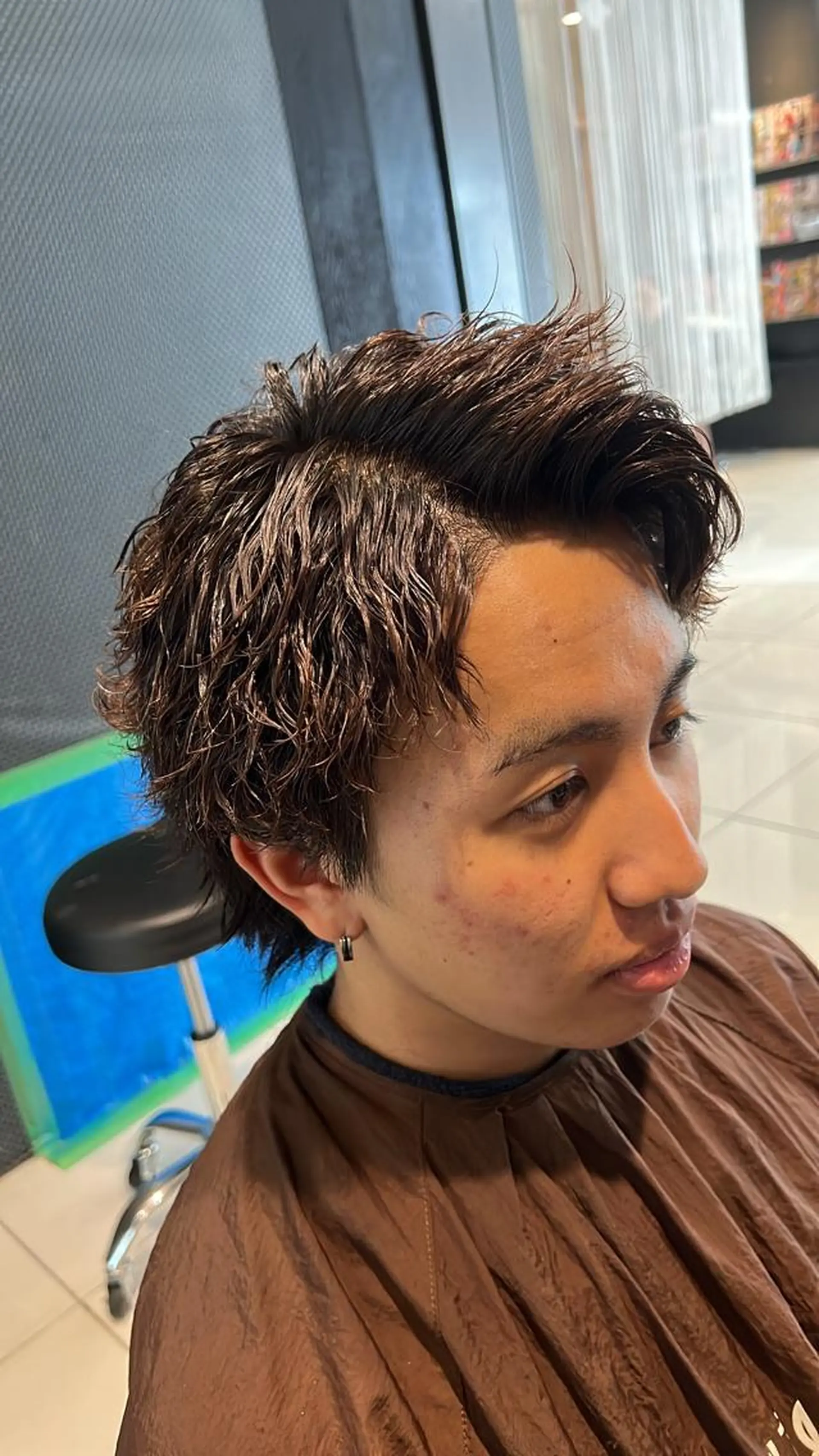 メンズ 波巻きパーマ メンズパーマ特化サロンLond LOGAN所属・SEIYA メンズカラーの達人のヘアスタイル