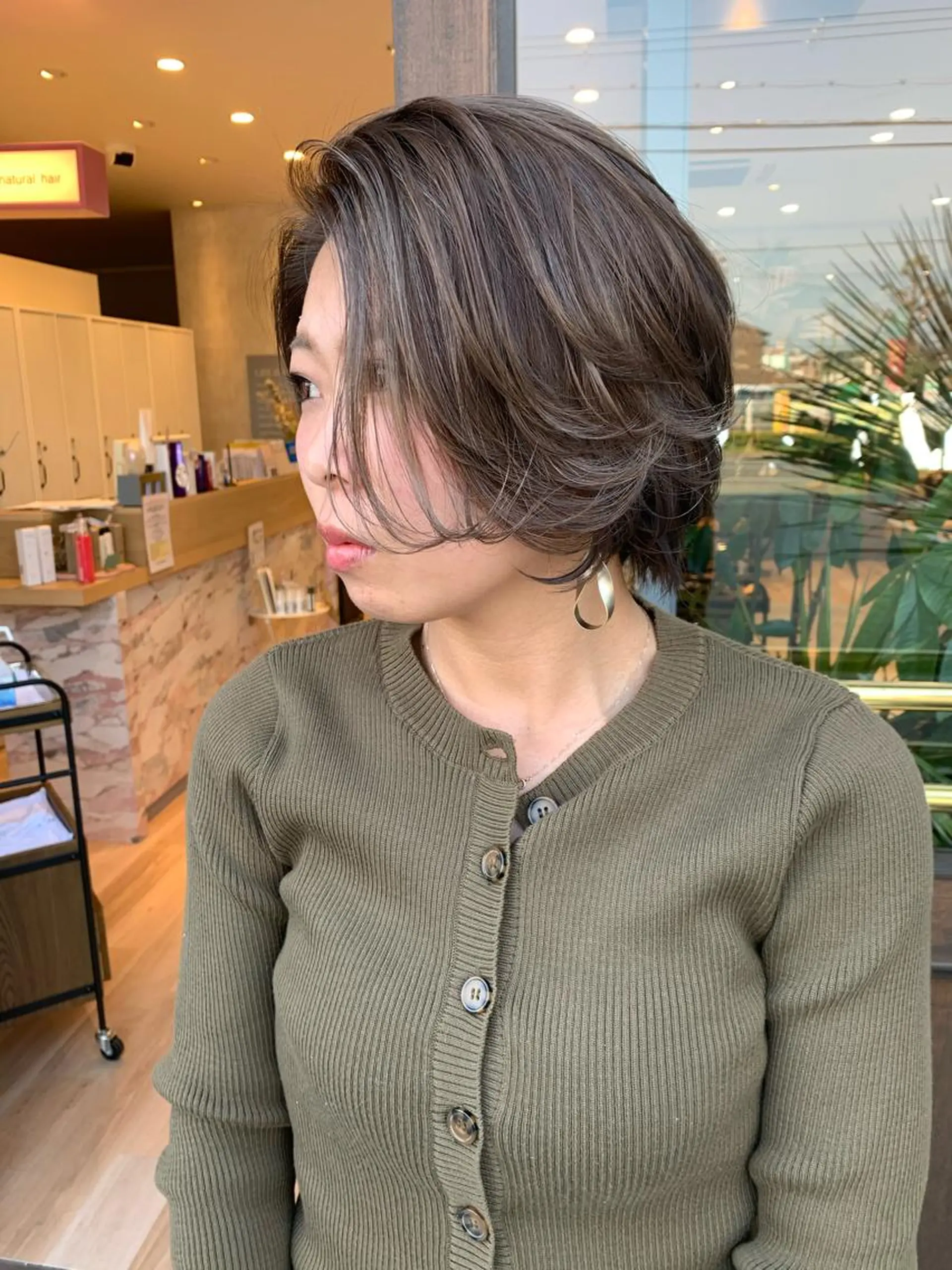 ショート カラー 吉原 由菜のヘアスタイル