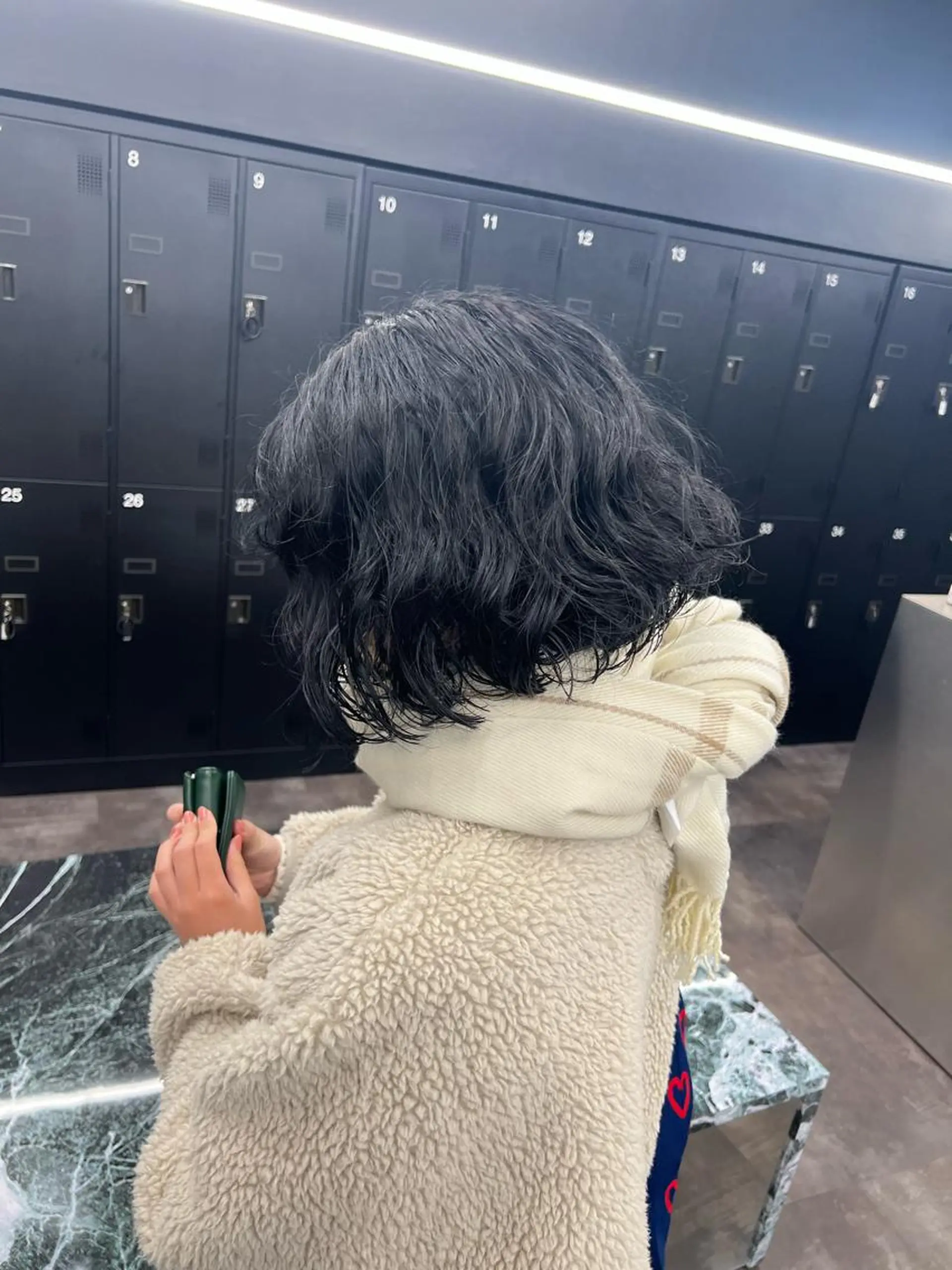 ミディアム パーマ ミディアムパーマ カット パーマ je suis heureuse所属・ハイライトカラー 🌀ゆい❣️のヘアスタイル