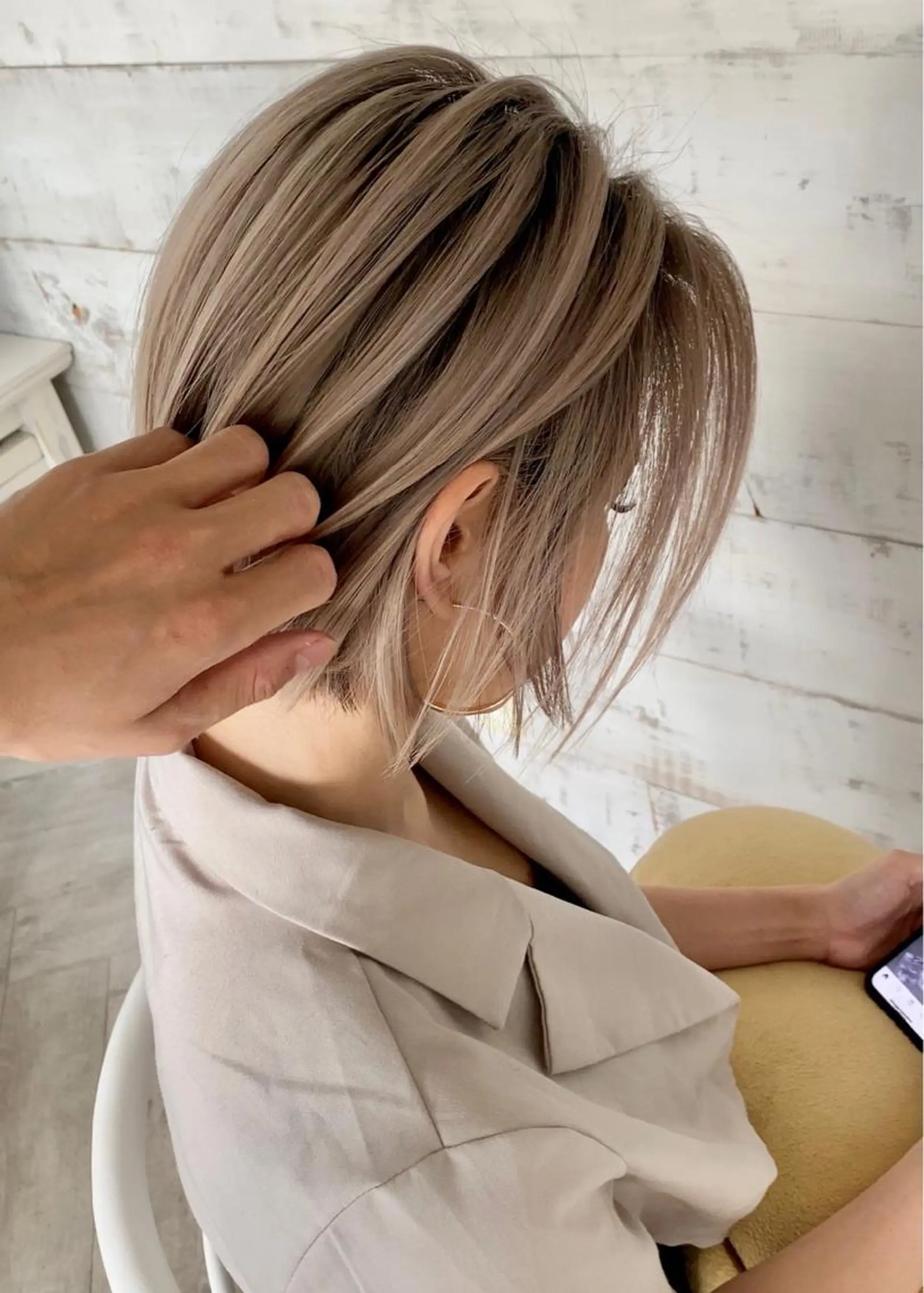 ショート カラー ヘアカラー XELVE所属・髪質改善♠️ KENTAROのヘアスタイル