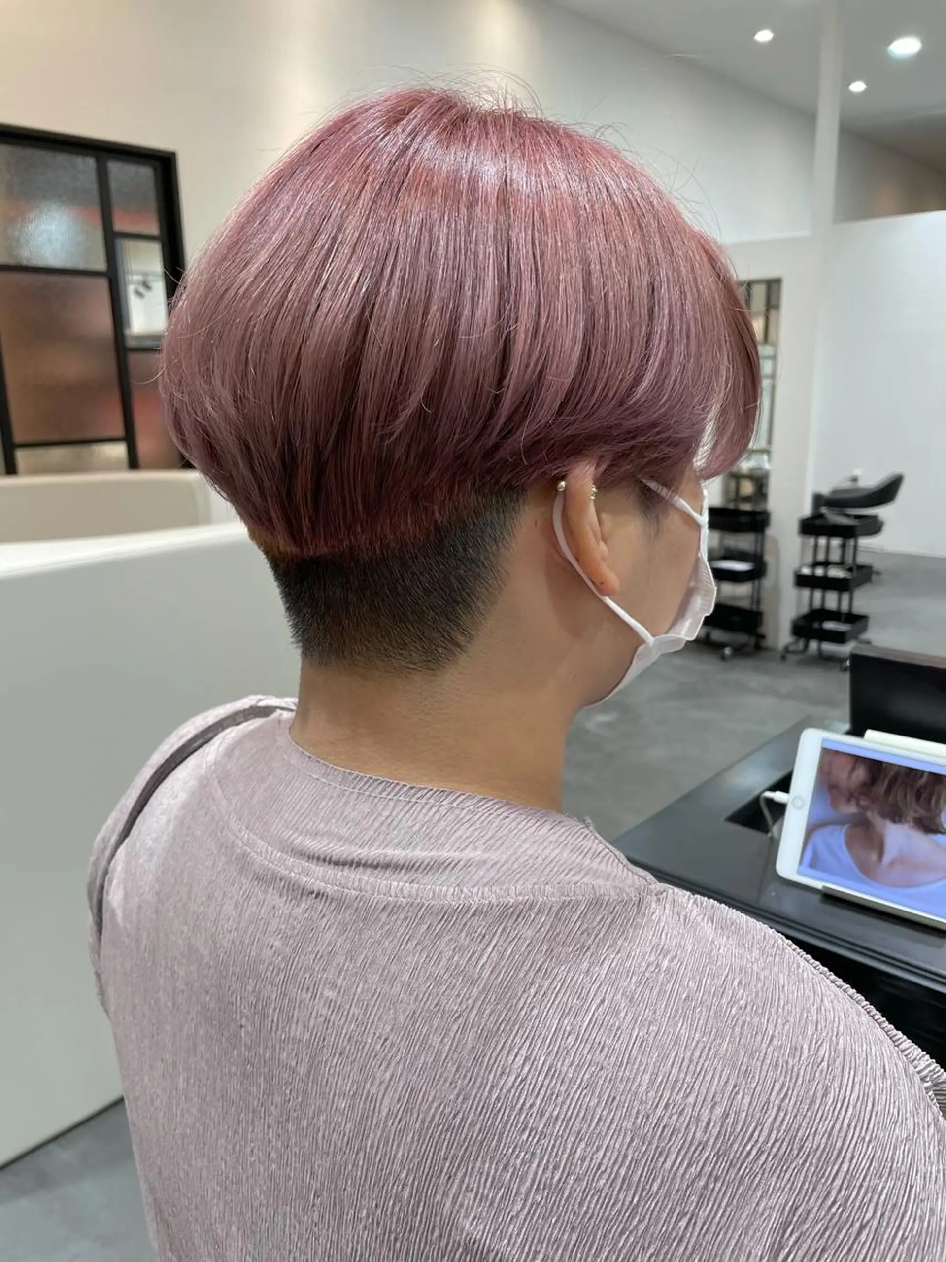 ショート カラー ヘアアレンジ ヘアカラー トリートメント 小倉 愛里のヘアスタイル