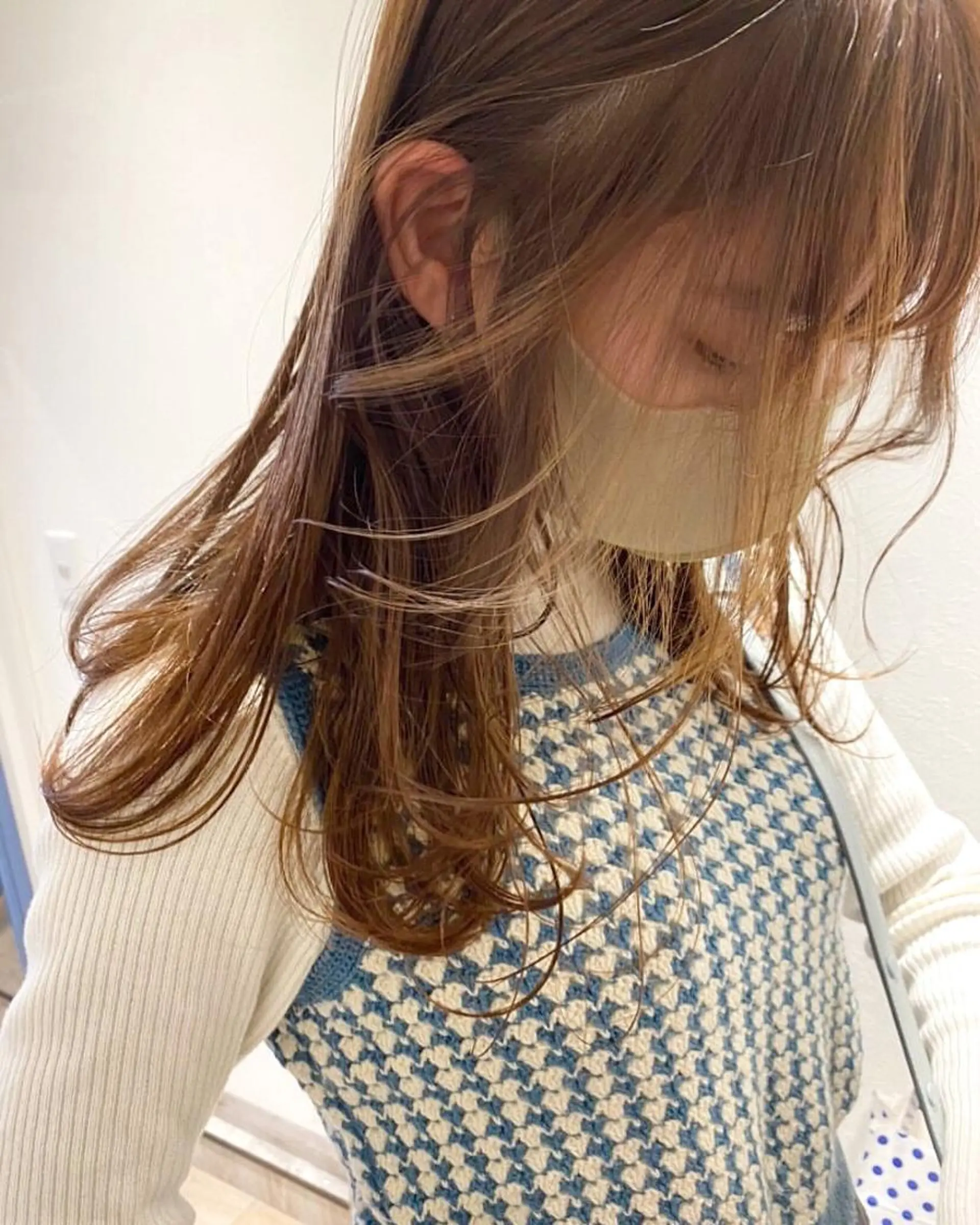 ミディアム カラー 🩰オリーブ/ ベージュ松本咲花🩰のヘアスタイル