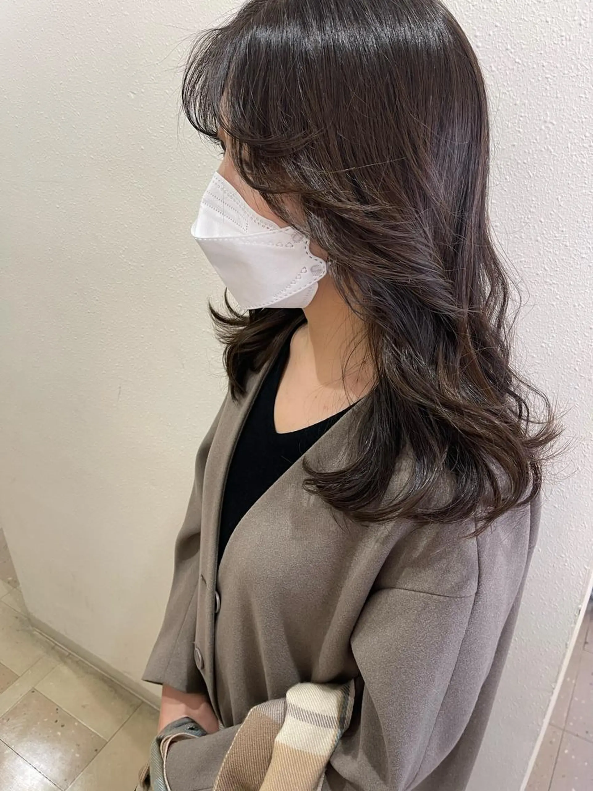 セミロング レイヤーカット ワンホンレイヤー カット ヘアカラー 韓国 / 中国ヘア 🦋Noniのヘアスタイル