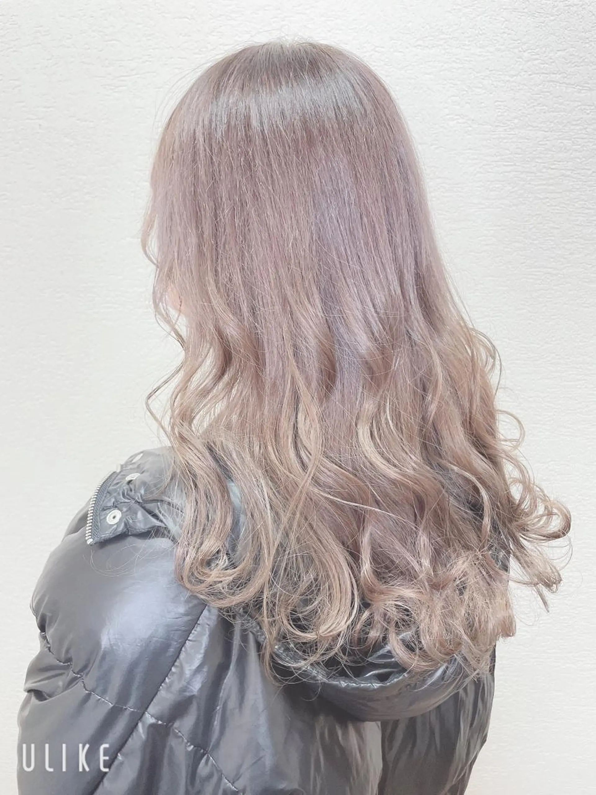 ロング カラー グレージュ ミルクティーグレージュ カット ヘアカラー トリートメント ❣️モードケイズ塚口 和田一将のヘアスタイル